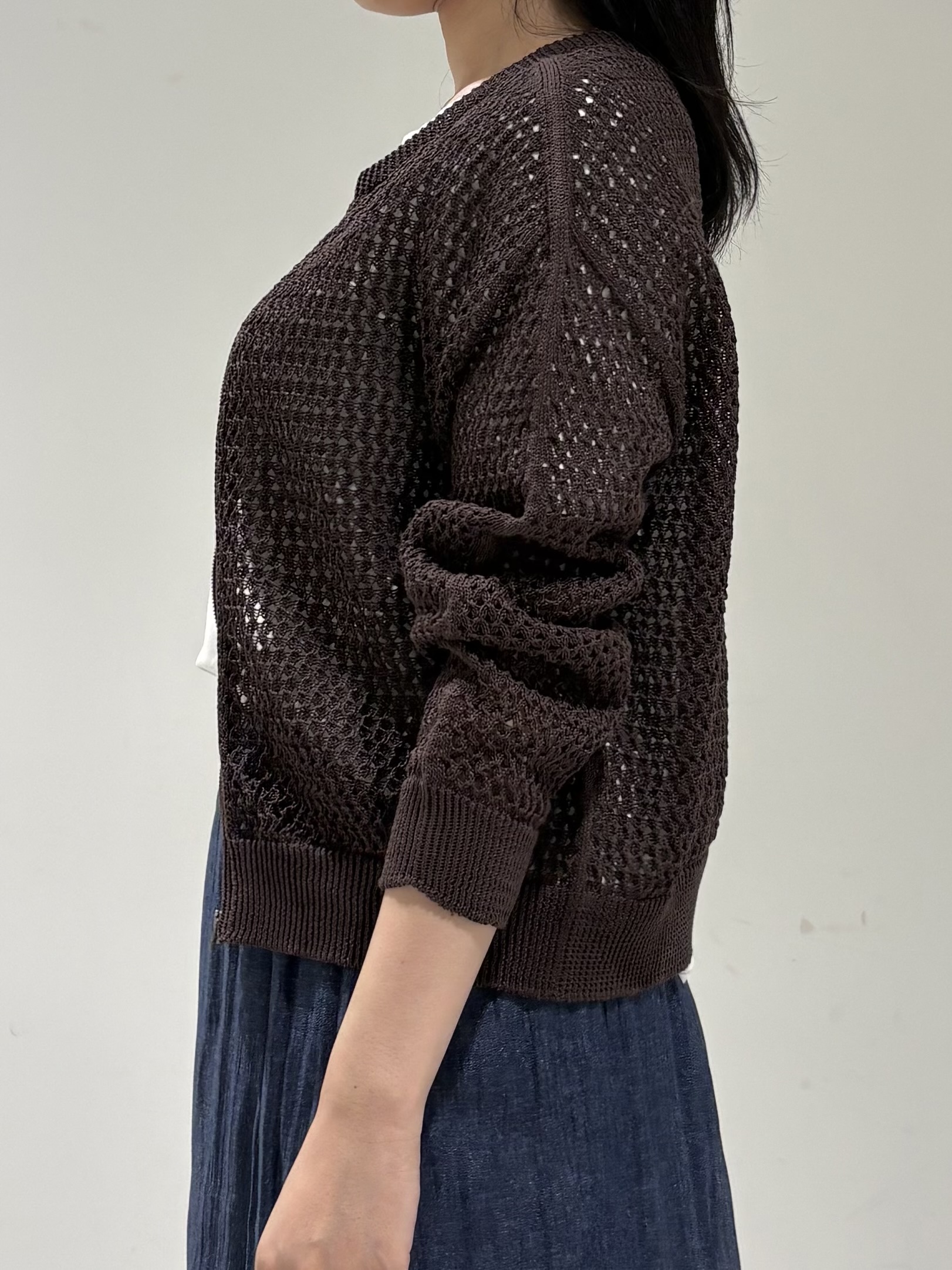 momokoさんの「INDIVI｜【UVケア／選べるグラフィック】スムースジャージTシャツ」を使ったコーディネート