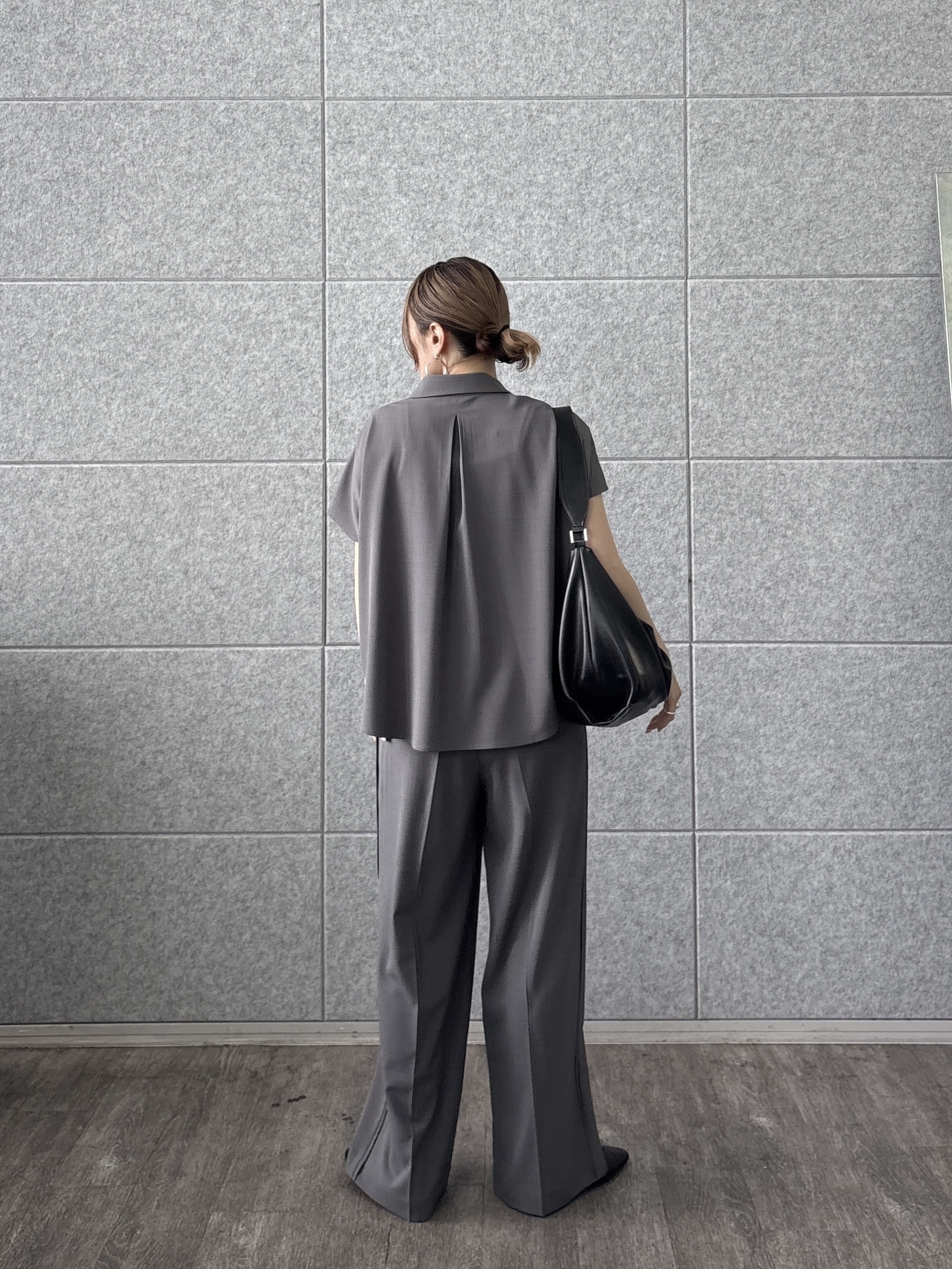 kotakiさんの「INDIVI｜Comfy SET UP｜フレアスリーブブラウス【セットアップ対応／通勤／カセット服／接触冷感／UV」を使ったコーディネート