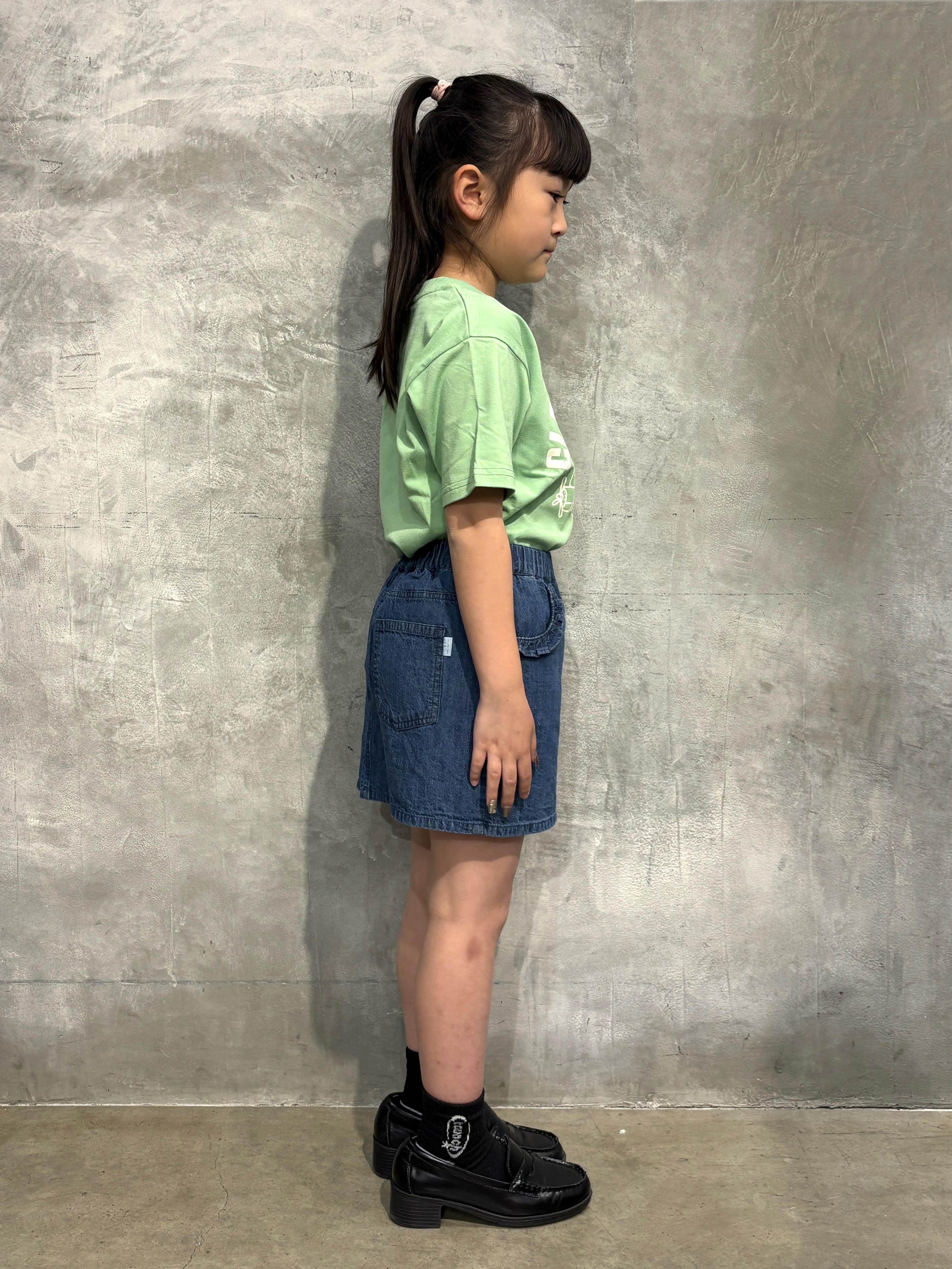 naokoさんの「THE SHOP TK｜天竺アソートプリント半袖Tシャツ 幾何学アート、スパンコール、飛行機」を使ったコーディネート
