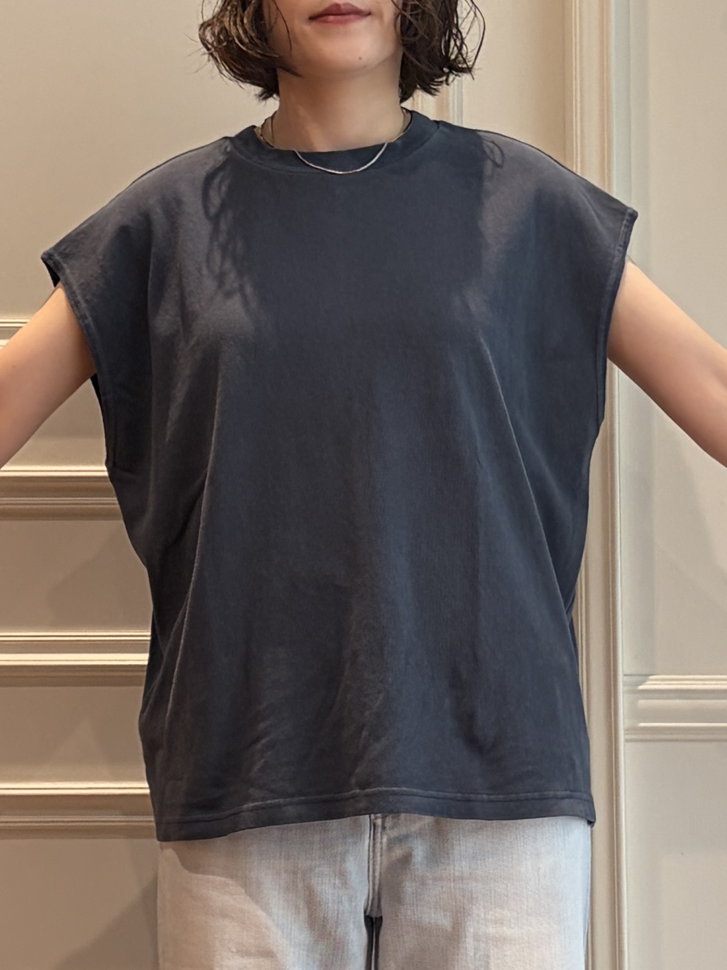 nakaoさんの「DRESSTERIOR｜NICOLAS LAINAS（ニコラスライナス）ソフトソールトングサンダル」を使ったコーディネート