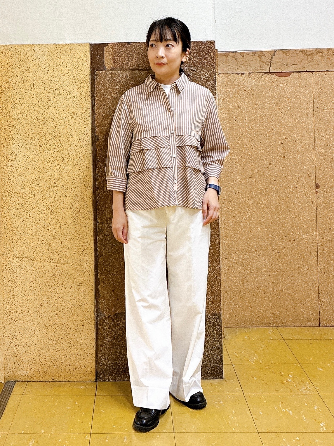 hattoriさんの「INDIVI｜【UVケア／吸汗速乾／着映え】ティアードストライプシャツ」を使ったコーディネート