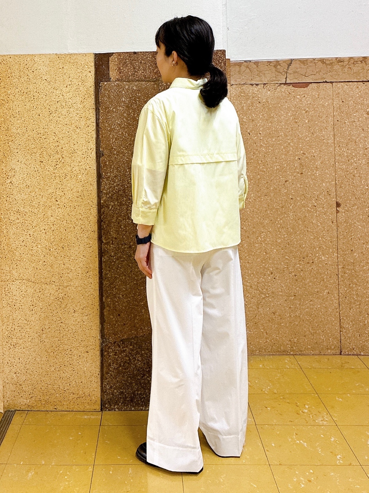hattoriさんの「INDIVI｜【UVケア／吸汗速乾／着映え】ティアードストライプシャツ」を使ったコーディネート