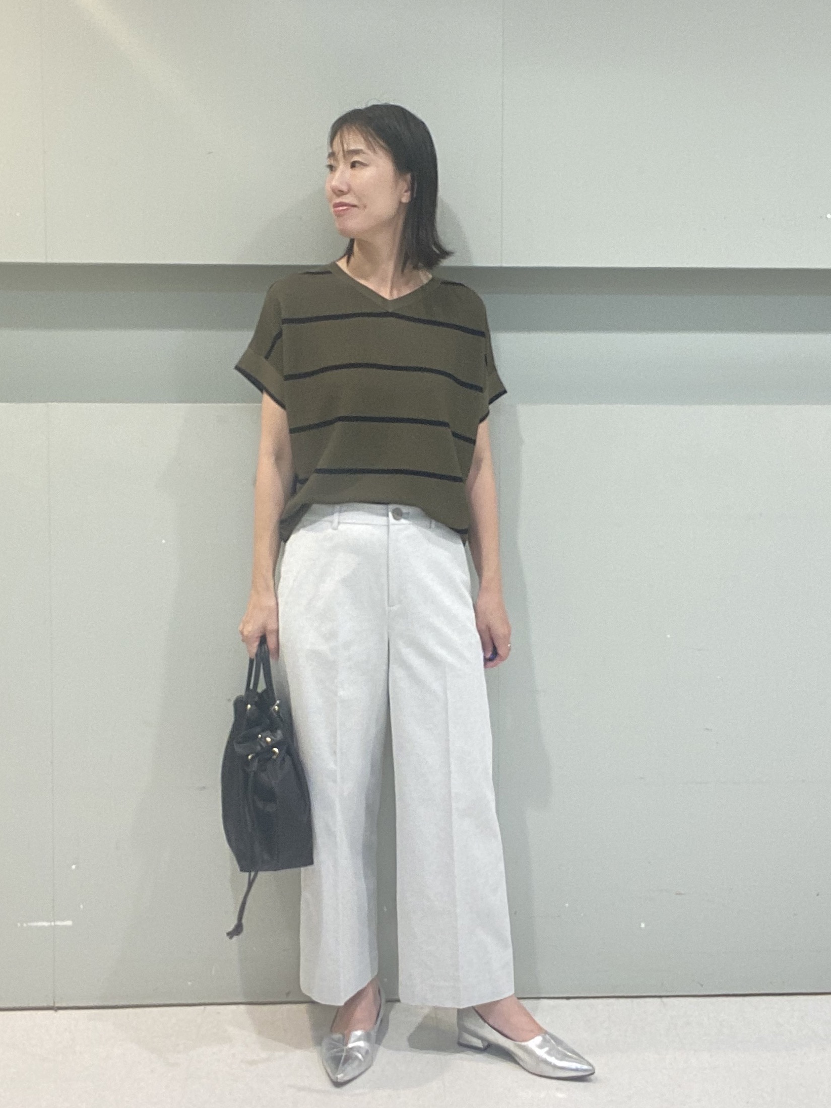 hitomiさんの「UNTITLED｜【接触冷感/洗える/後ろウエストゴム】オックスワイドパンツ」を使ったコーディネート