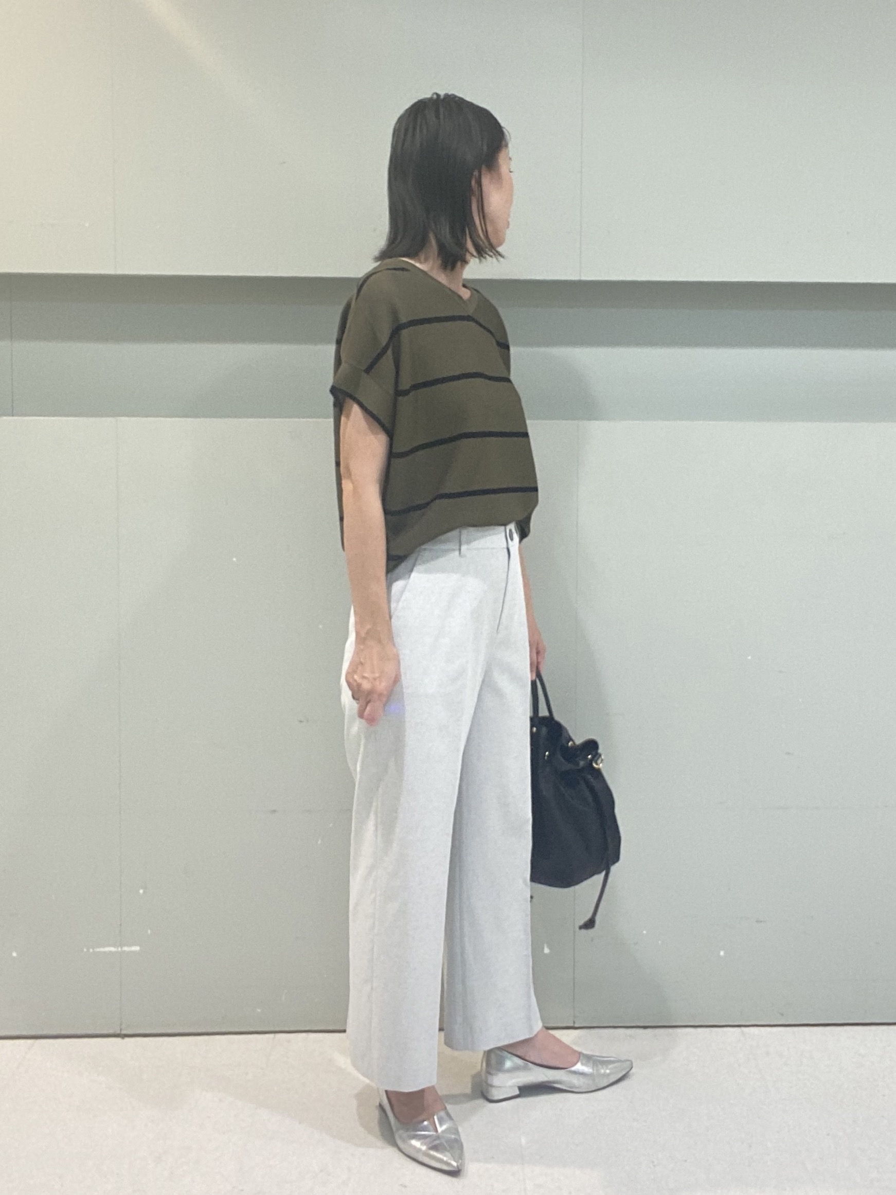 hitomiさんの「UNTITLED｜【接触冷感/洗える/後ろウエストゴム】オックスワイドパンツ」を使ったコーディネート