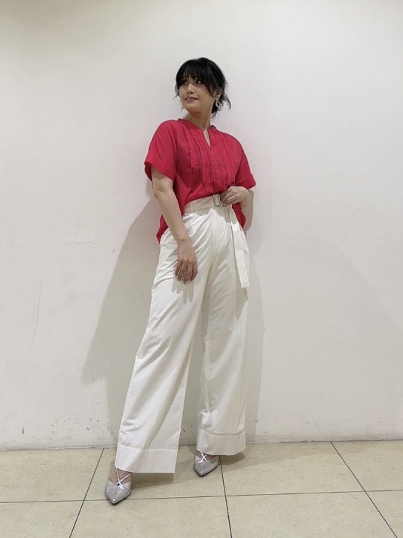 watanabeさんの「UNTITLED｜【清涼感/コットン100%】モダンクラフトブラウス」を使ったコーディネート