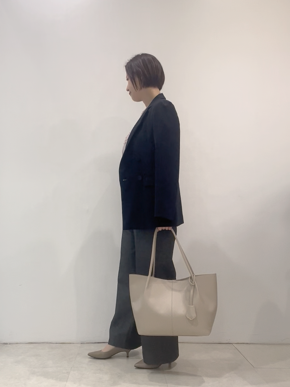 まどかさんの「UNTITLED｜【新色追加/セットアップ可】エアリー ダブルブレストジャケット」を使ったコーディネート