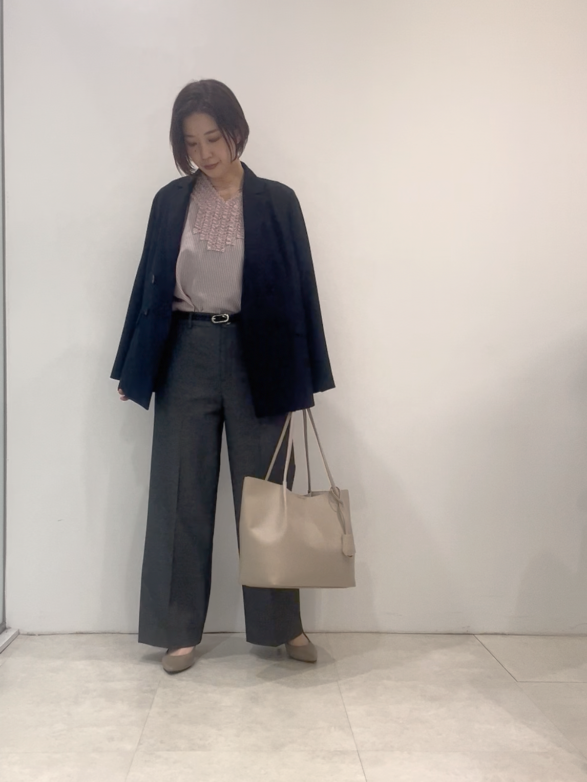 まどかさんの「UNTITLED｜【新色追加/セットアップ可】エアリー ダブルブレストジャケット」を使ったコーディネート