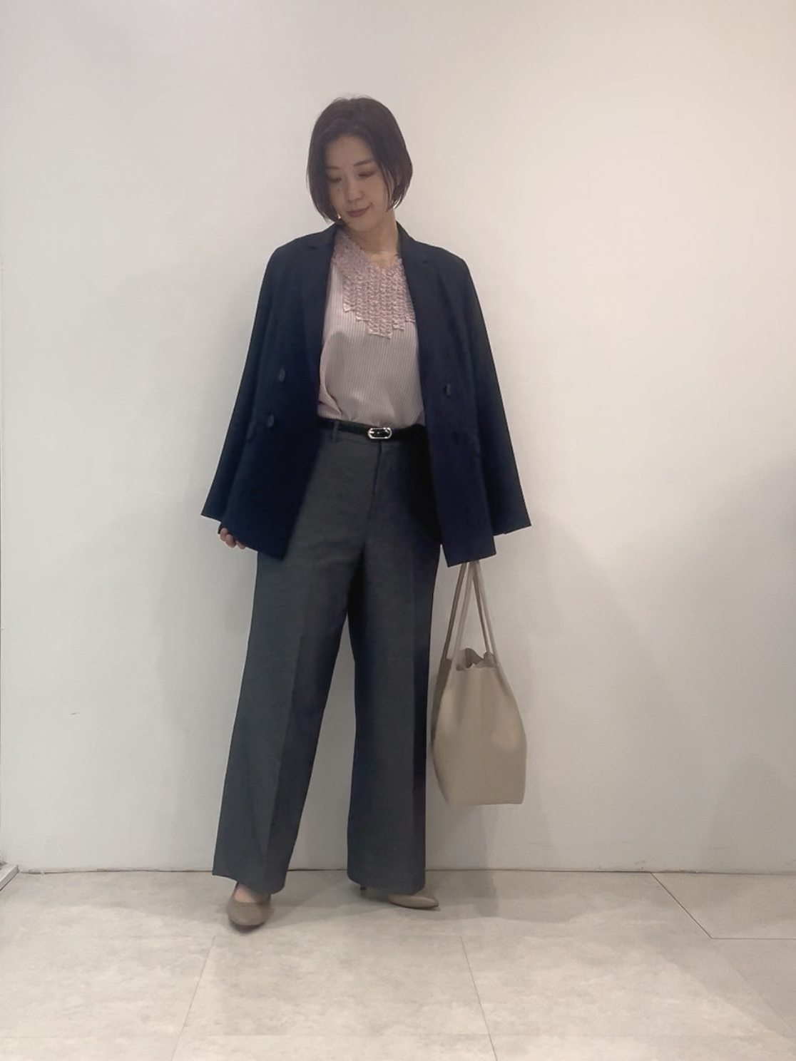 まどかさんの「UNTITLED｜【新色追加/セットアップ可】エアリー ダブルブレストジャケット」を使ったコーディネート
