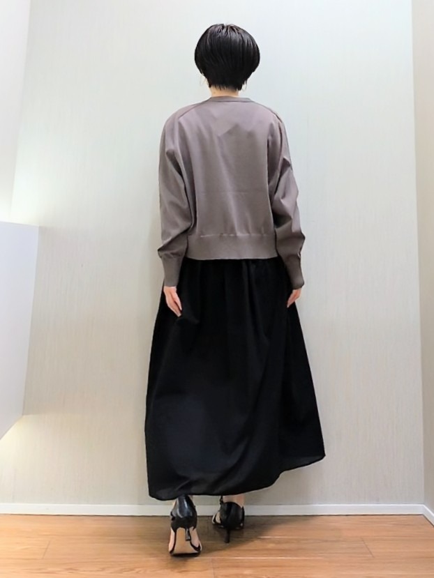 ミズタさんの「UNTITLED｜【アンサンブル可/日除け・冷房対策】シアーレーヨンZIPカーディガン」を使ったコーディネート