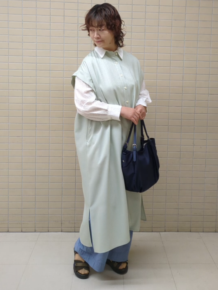 ハム太郎さんの「Reflect｜すっきり見えバンドカラーシャツワンピース」を使ったコーディネート