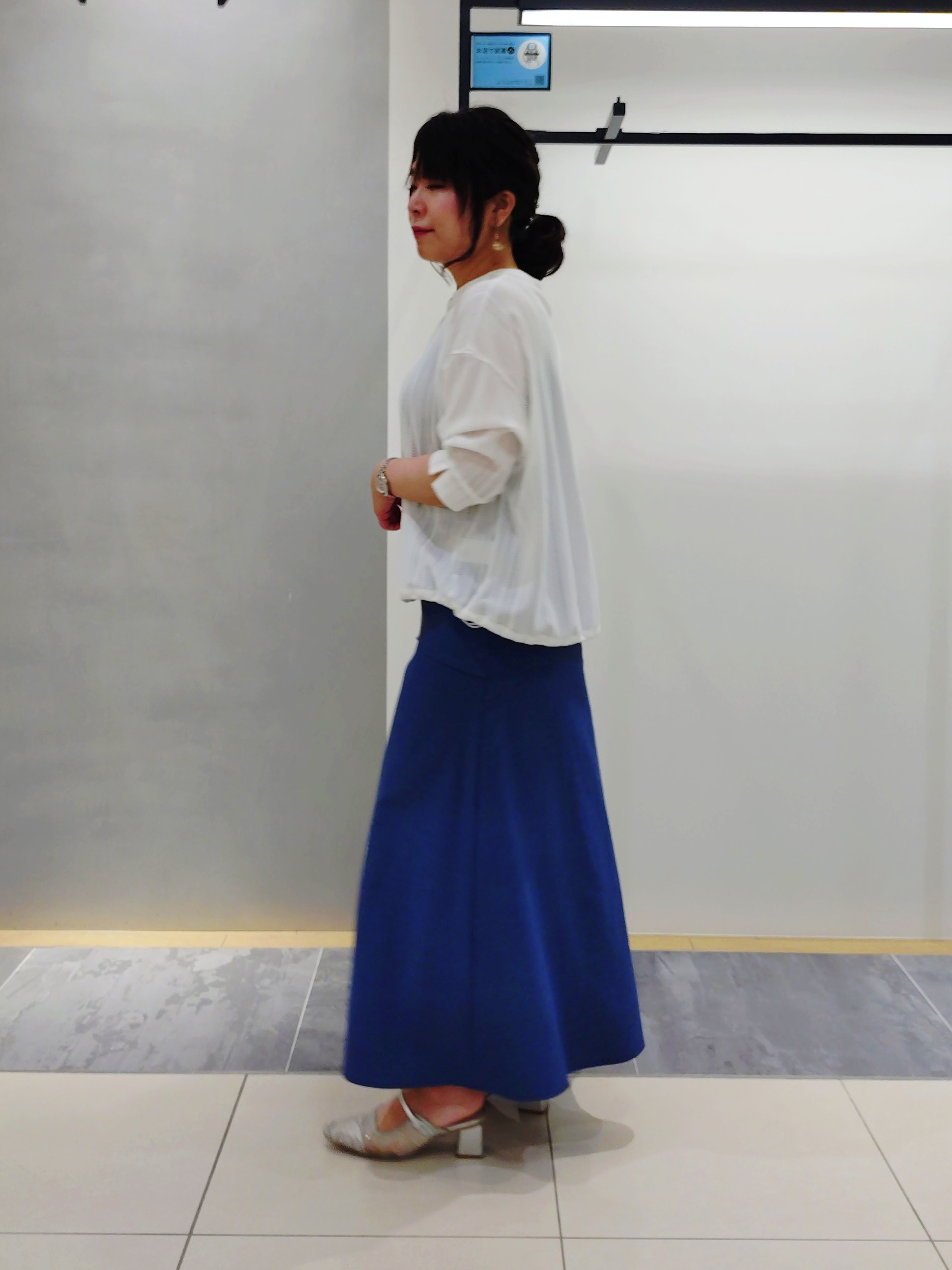 TOMOMIさんの「INDIVI｜【さらっと素材／洗える】キカレースブラウス」を使ったコーディネート