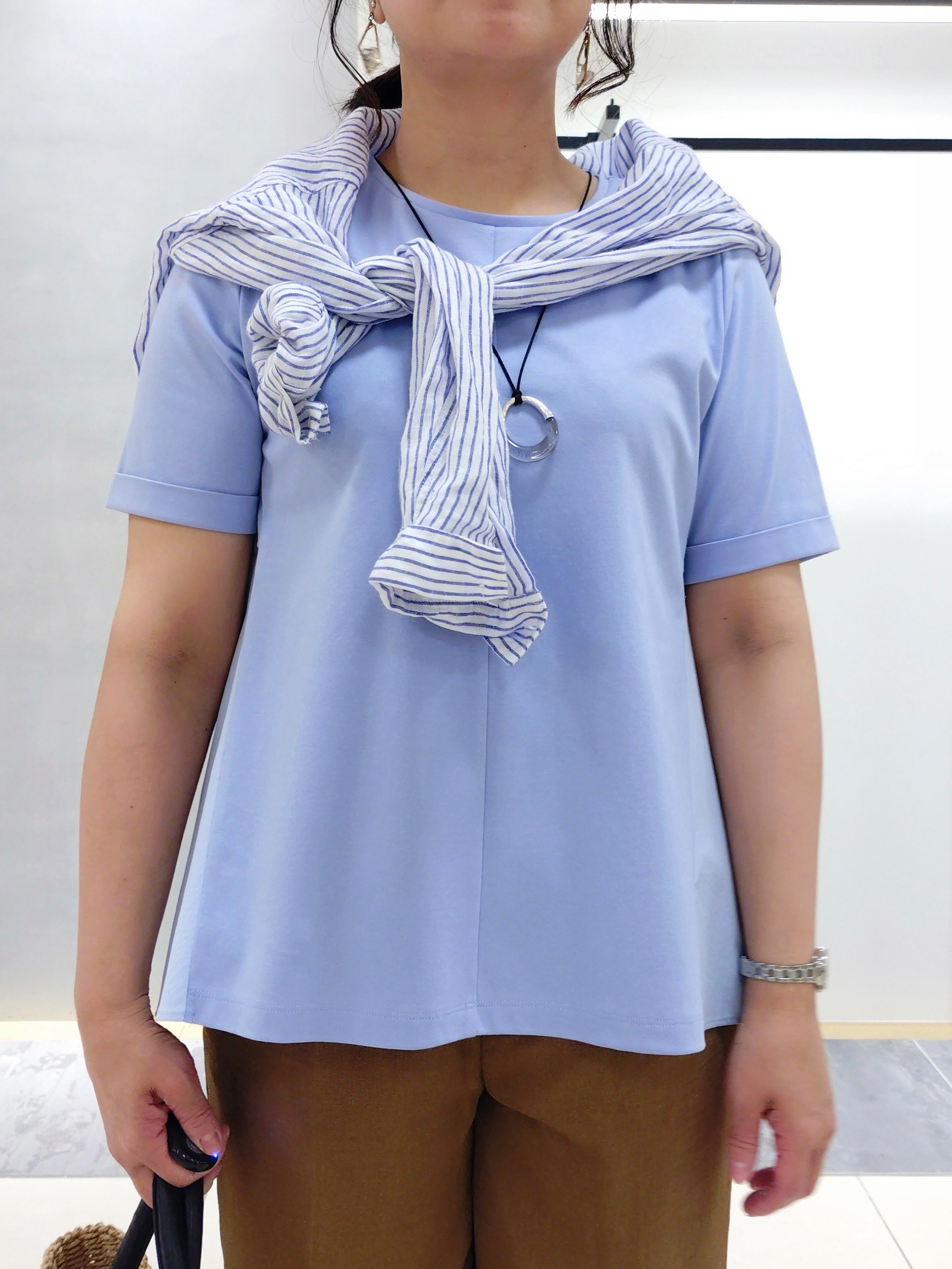 TOMOMIさんの「INDIVI｜【洗える／メッシュ素材／SETUP可能】ワイドパンツ」を使ったコーディネート