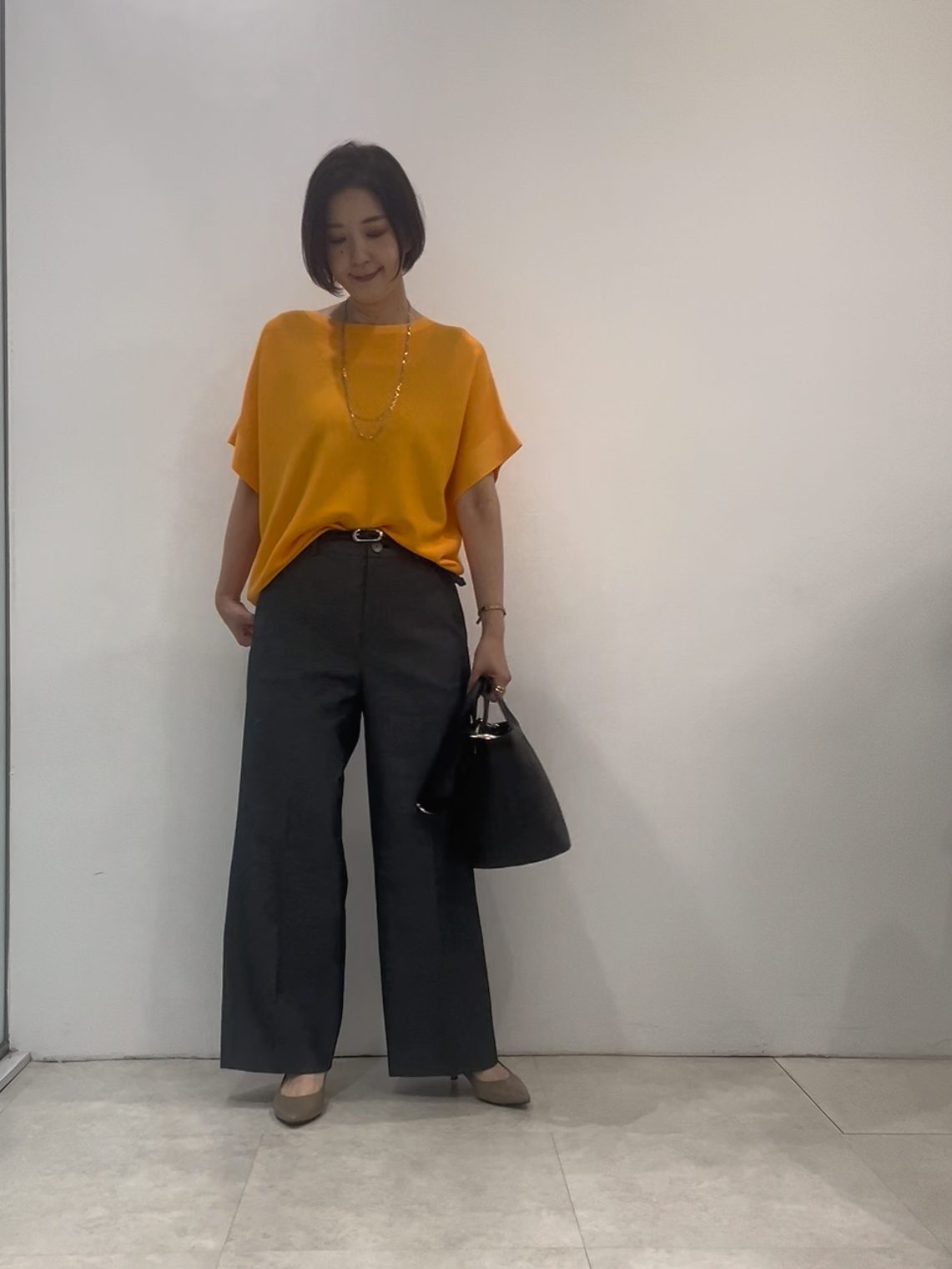 まどかさんの「UNTITLED｜【11色展開/体型カバー】前後2WAYフレンチスリーブニット」を使ったコーディネート