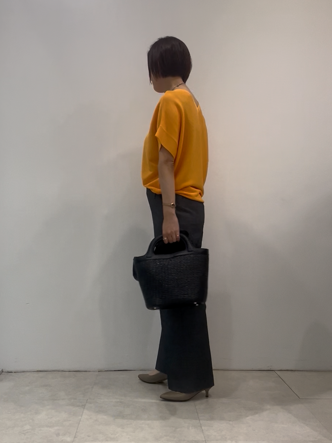 まどかさんの「UNTITLED｜【11色展開/体型カバー】前後2WAYフレンチスリーブニット」を使ったコーディネート