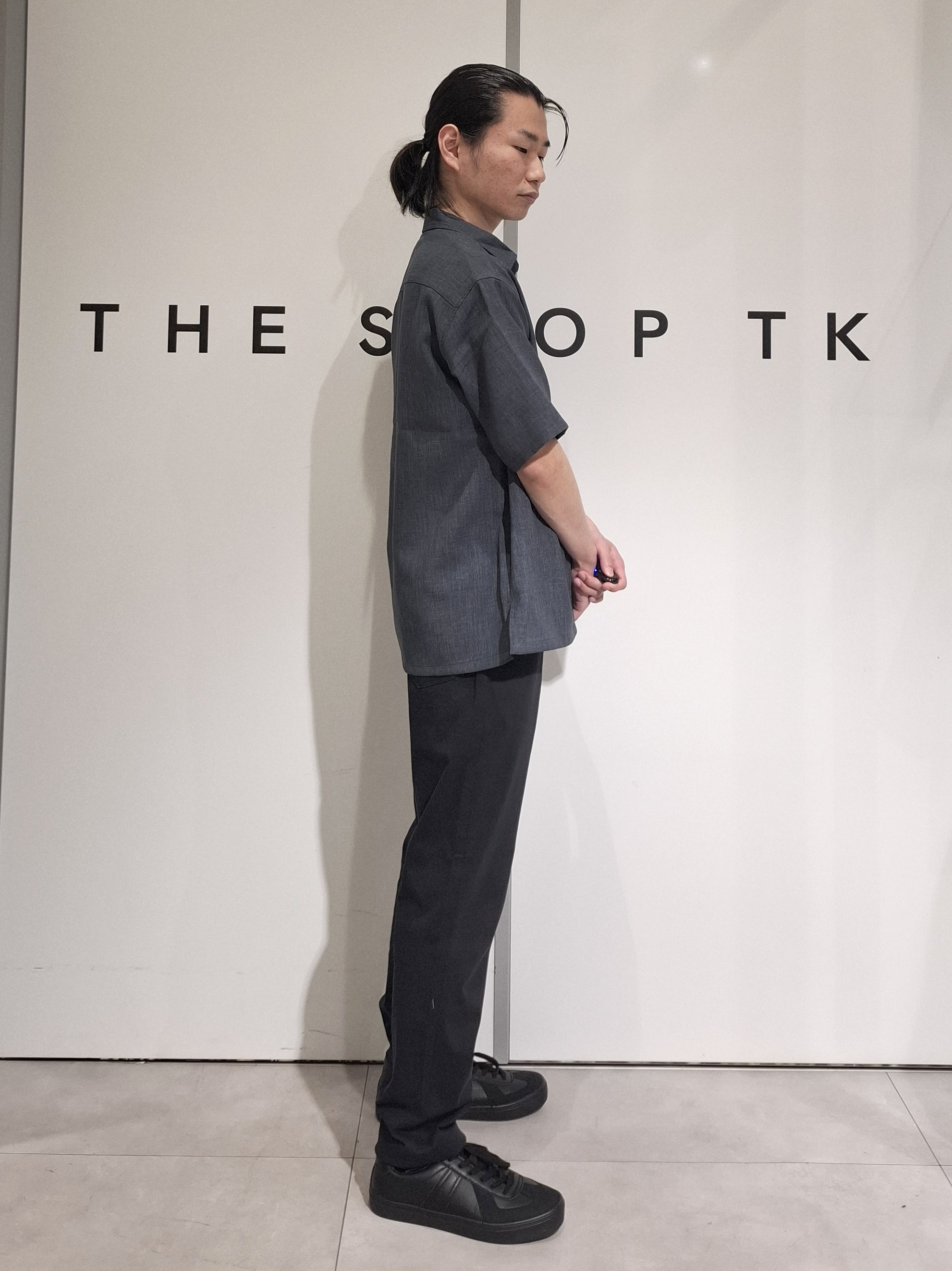 葵さんの「THE SHOP TK｜【LINO FINE】 リネンライク半袖シャツ UVカット／イージーケア／吸水速乾／洗濯機OK／セッ」を使ったコーディネート