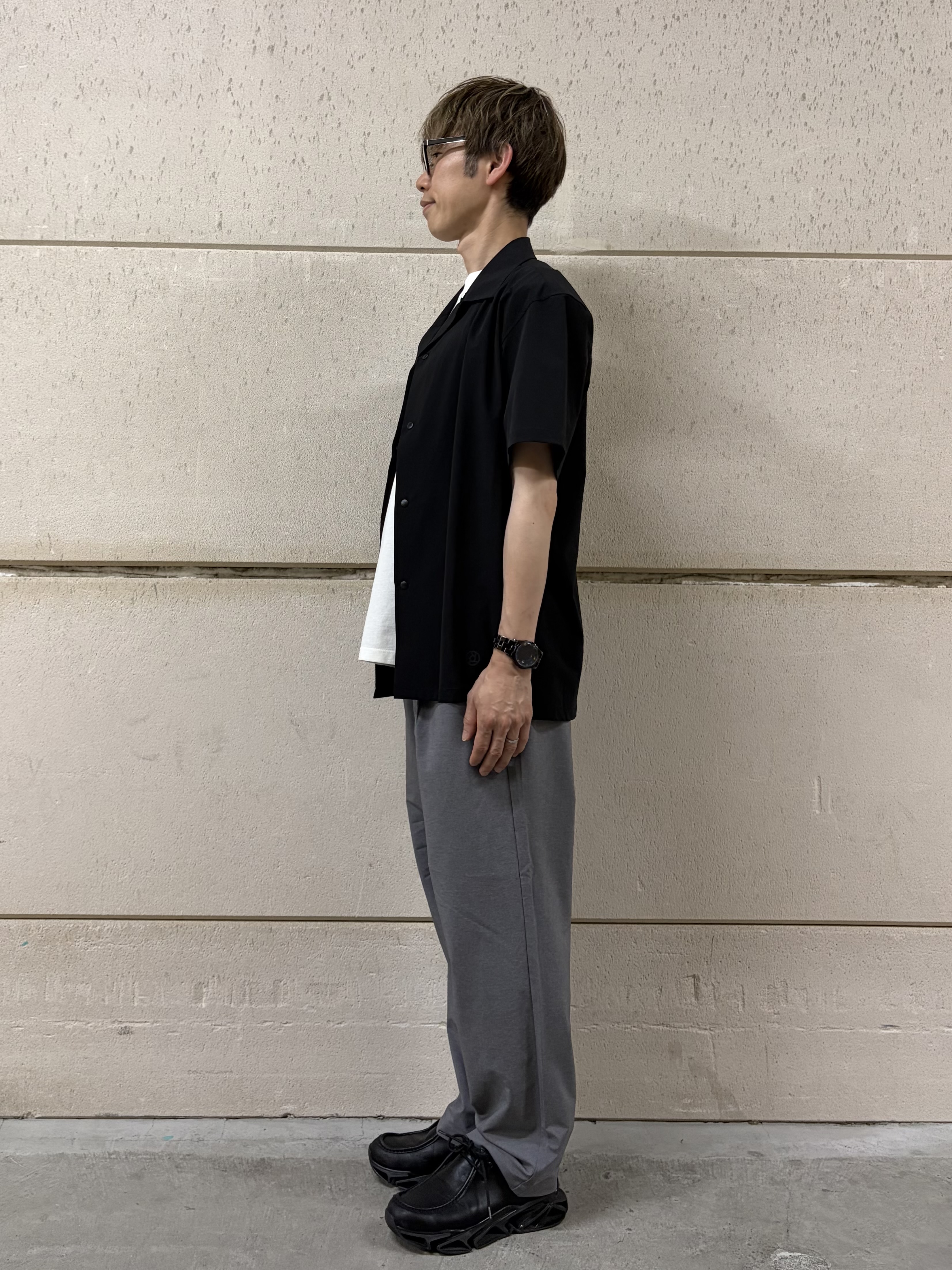 つーじーさんの「THE SHOP TK｜【KURO】 ポリバレント半袖シャツ 接触冷感/UVカット/洗濯機OK」を使ったコーディネート