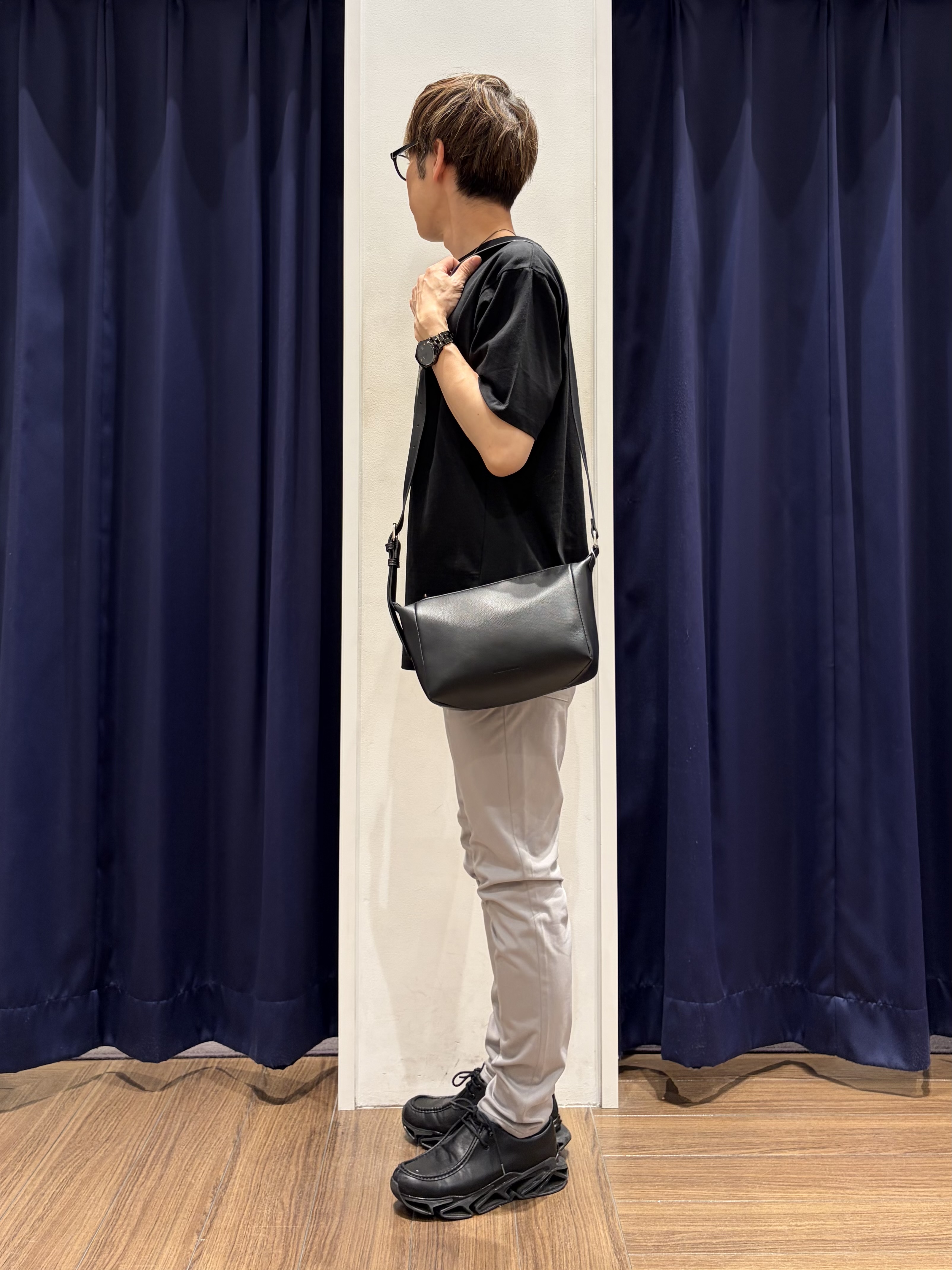 つーじーさんの「THE SHOP TK｜モノクロ フォトグラフィー 半袖Tシャツ 洗濯機OK」を使ったコーディネート