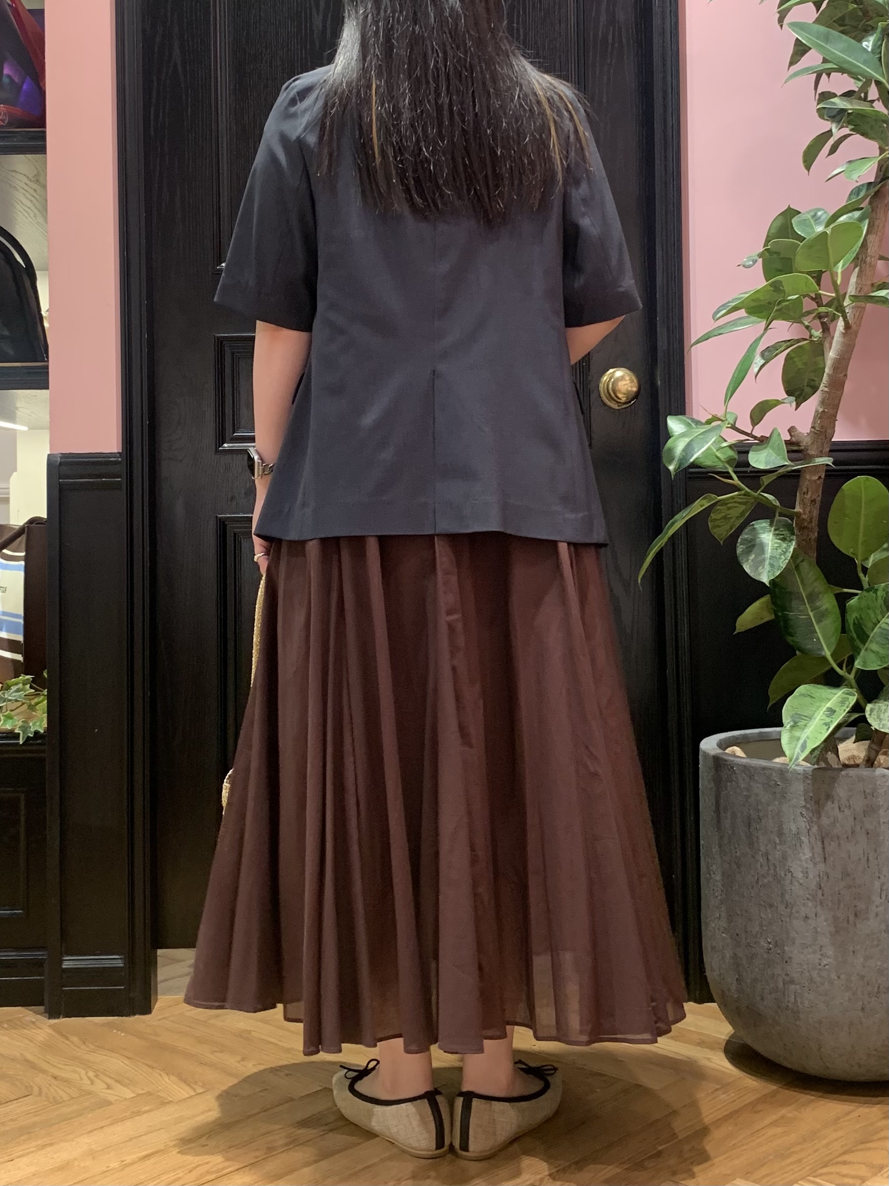 SAKAIさんの「DRESSTERIOR｜【きれいめ/ウォッシャブル】コットンローンフレンチスリーブワンピ」を使ったコーディネート