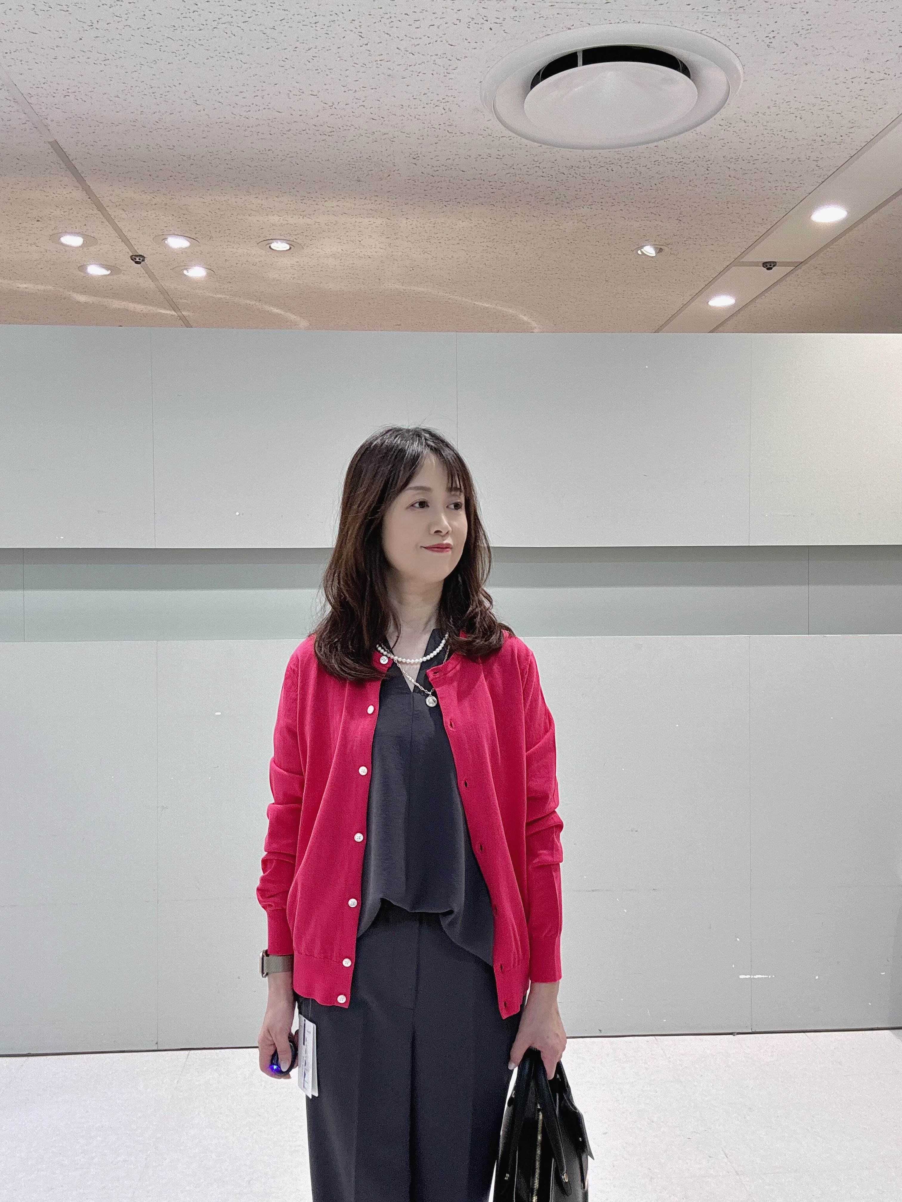makiさんの「UNTITLED｜【9色展開/アンサンブル可】コットンクルーネックカーディガン」を使ったコーディネート