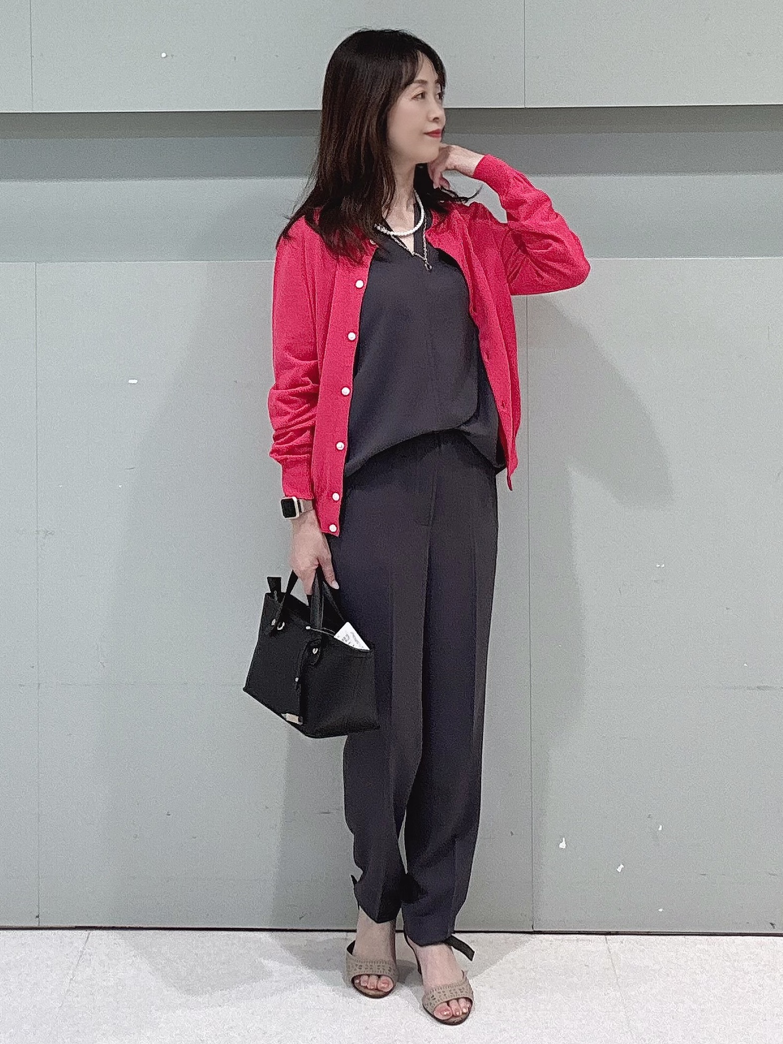 makiさんの「UNTITLED｜【9色展開/アンサンブル可】コットンクルーネックカーディガン」を使ったコーディネート
