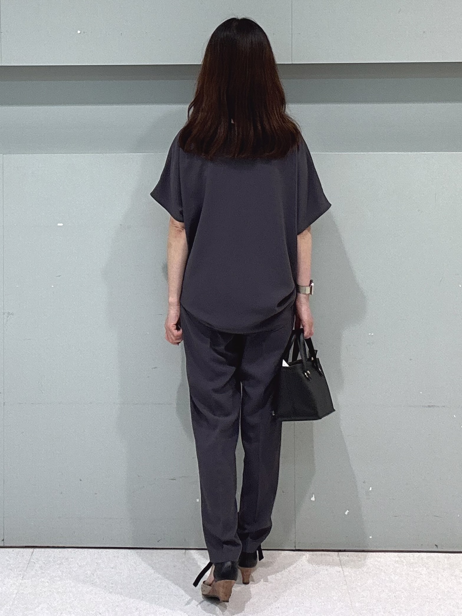 makiさんの「UNTITLED｜【9色展開/アンサンブル可】コットンクルーネックカーディガン」を使ったコーディネート