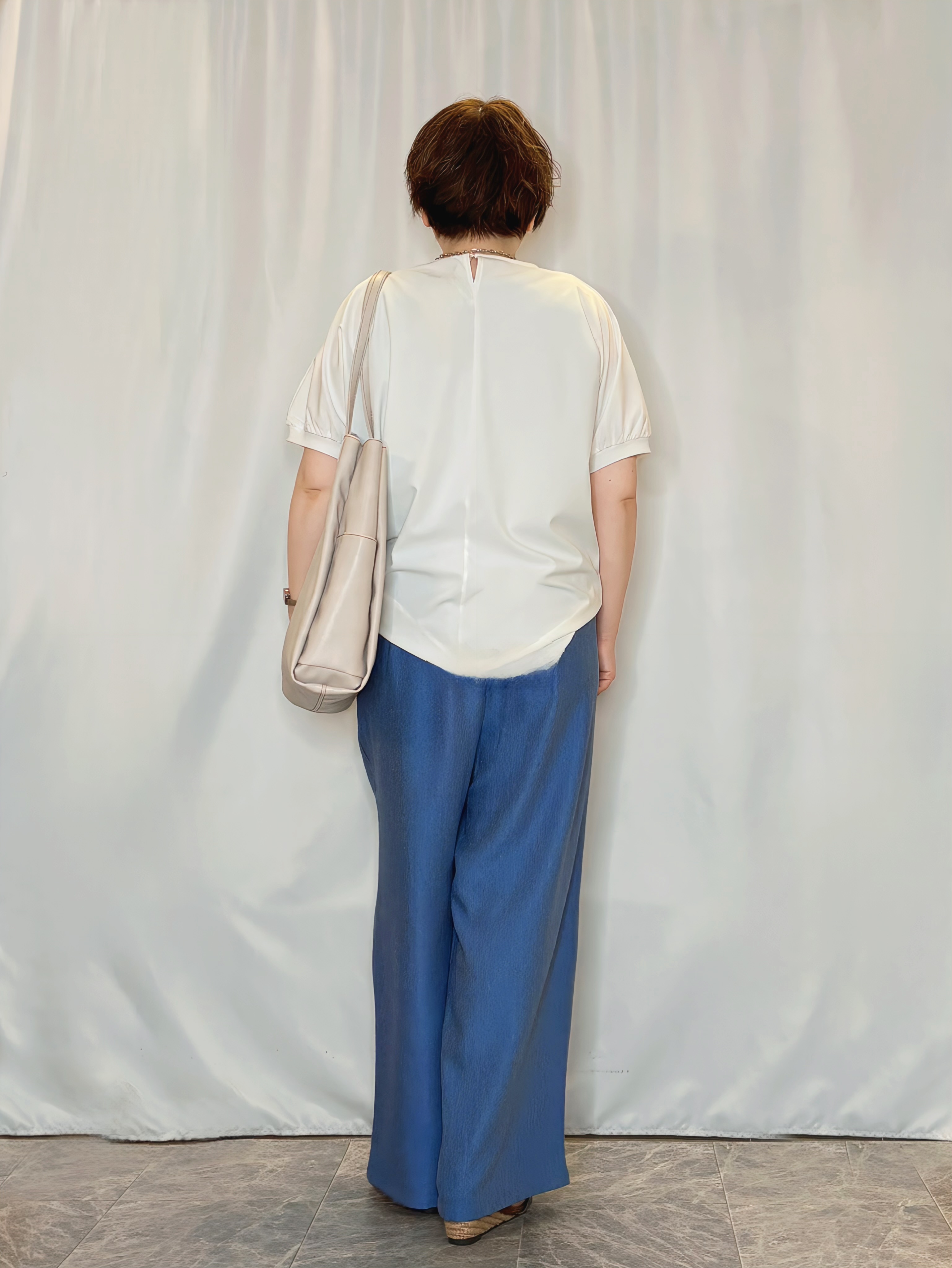 たみさんの「SHOO･LA･RUE｜【ひんやり/洗濯後しわになりにくい】インせず着られる さらっとタッチのドルマンブラウス」を使ったコーディネート