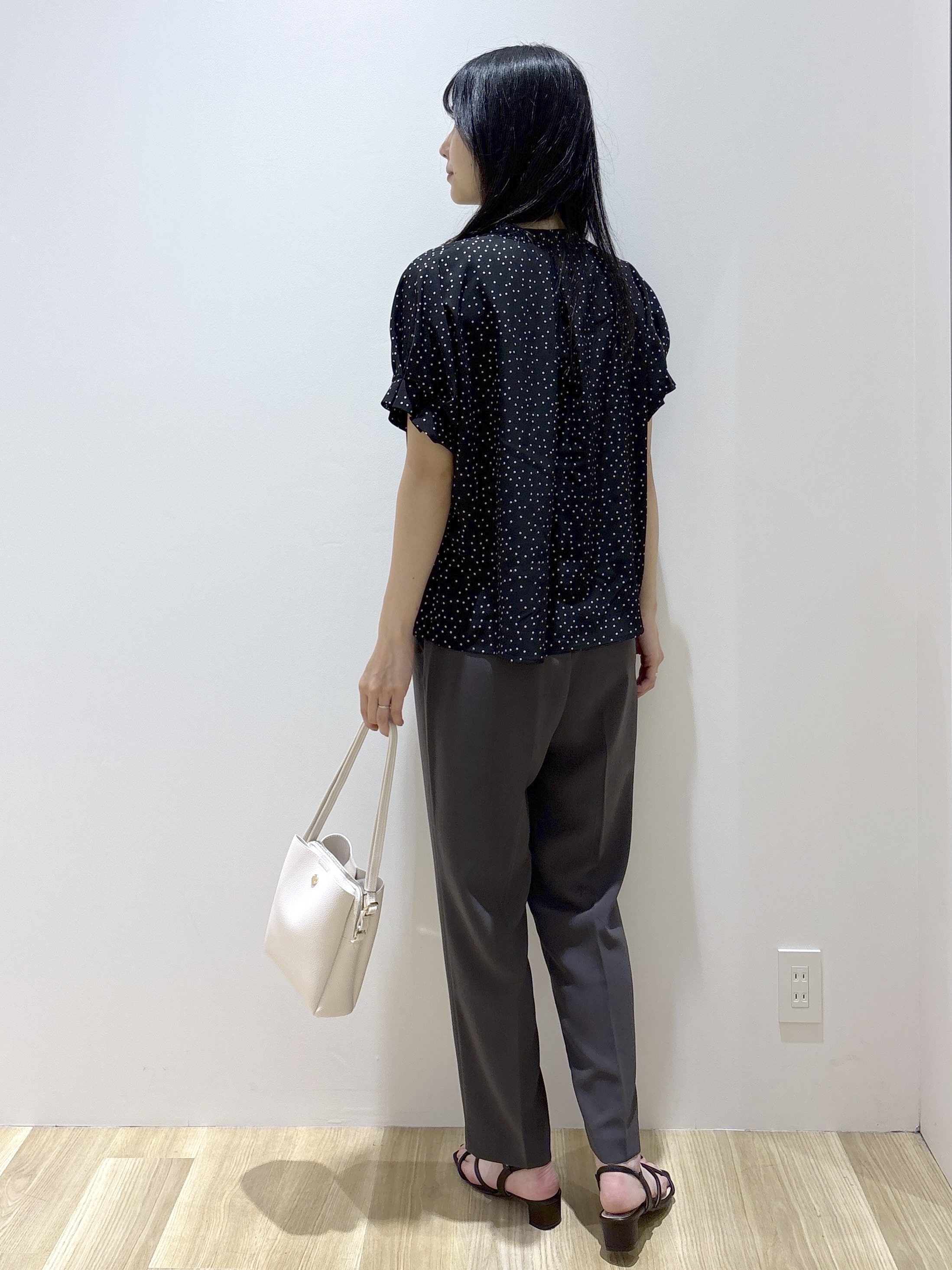 sachikoさんの「OPAQUE.CLIP｜タックスリーブ プリントブラウス《イージーアイロン／洗濯機OK》」を使ったコーディネート