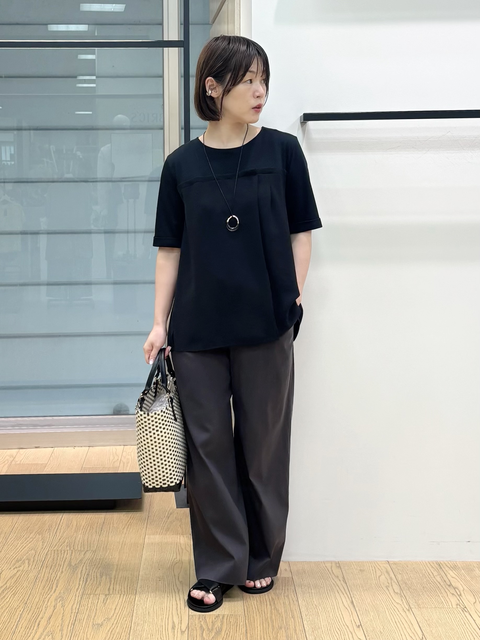 asamiさんの「INDIVI｜【着る日傘／SETUP可能】ビスチェレイヤード風トップス」を使ったコーディネート