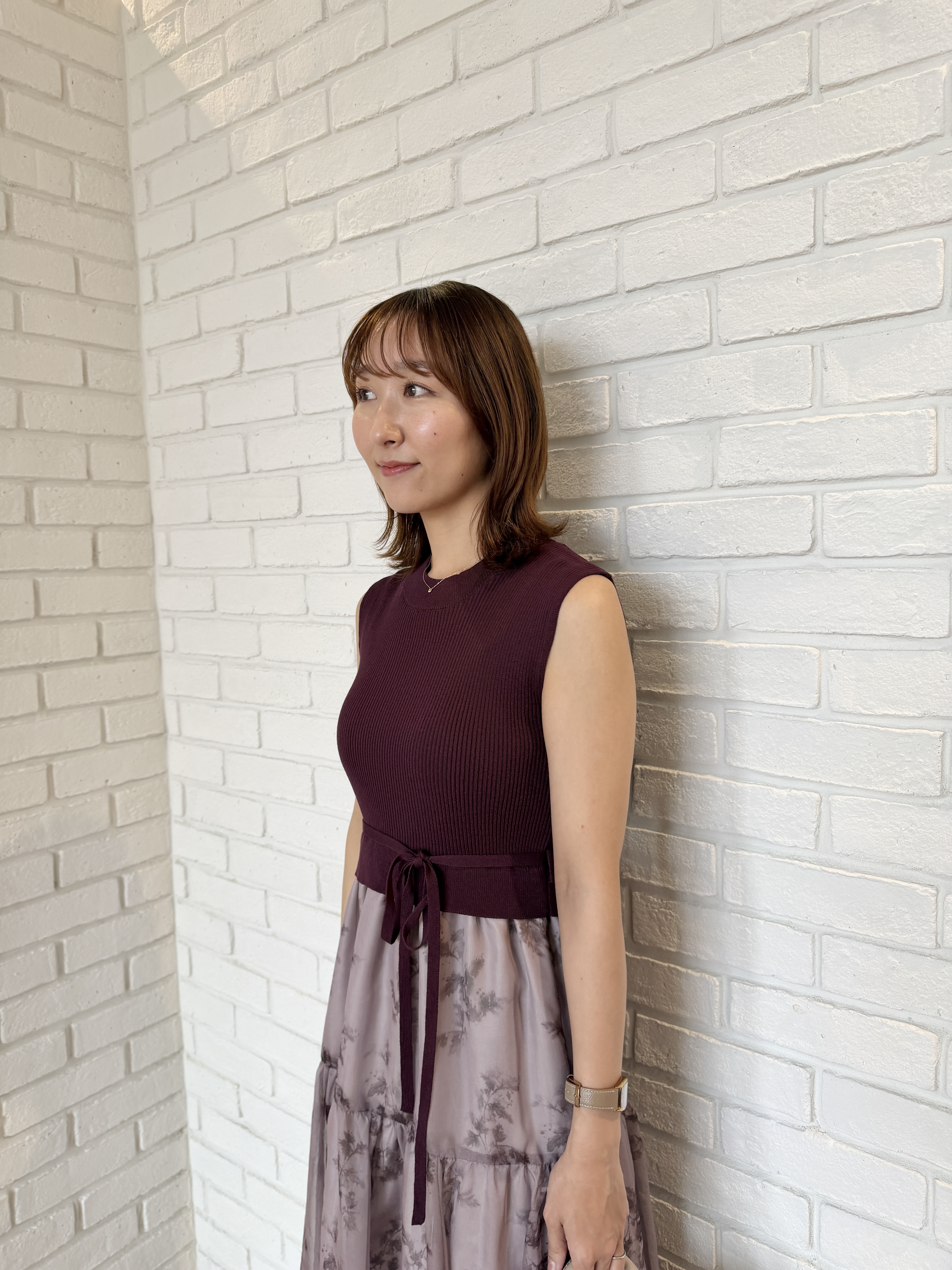 みぃさんの「index｜フラワーティアードドッキングワンピース【洗濯機OK】」を使ったコーディネート