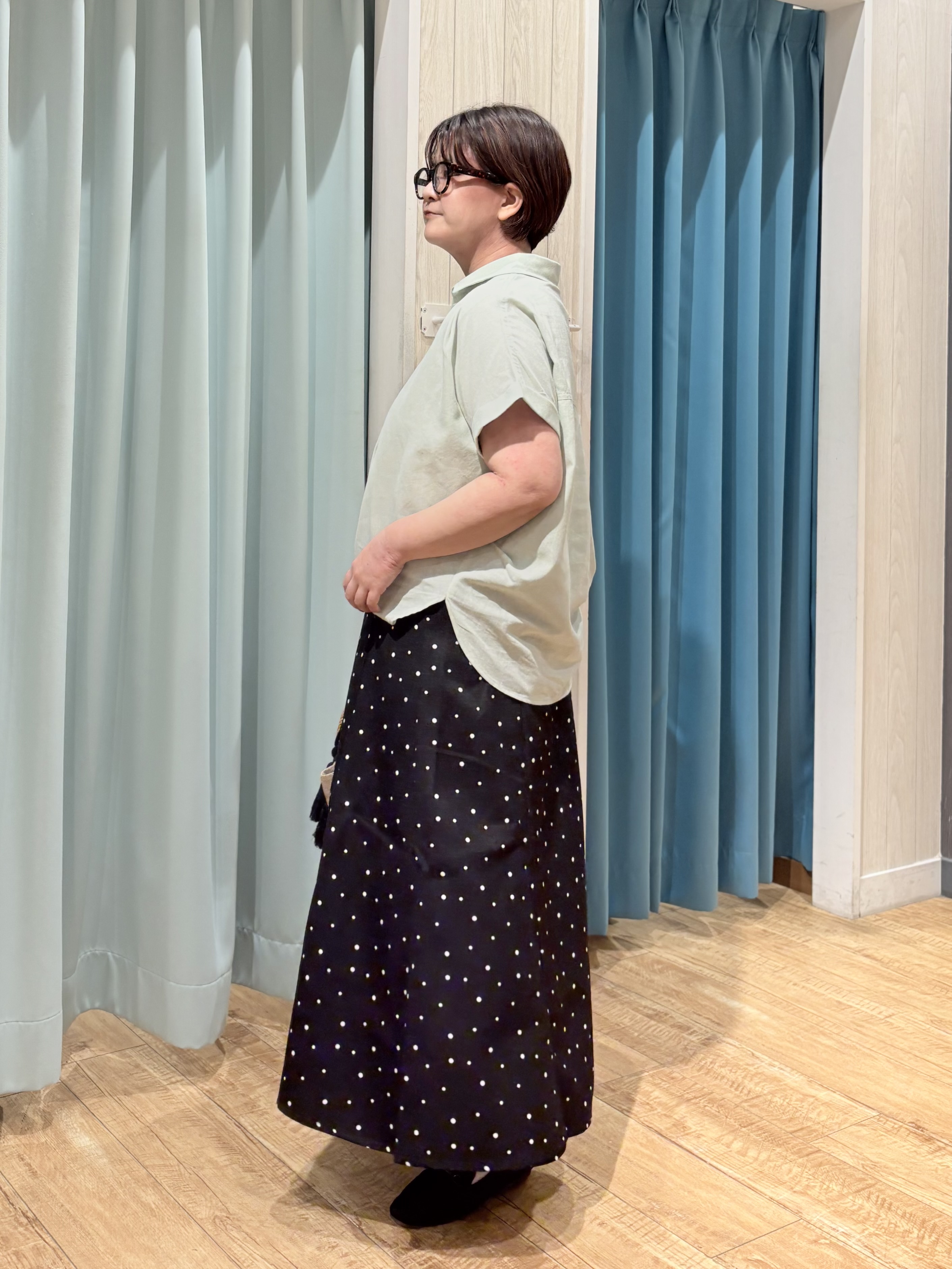 砂糖さんの「SHOO･LA･RUE｜【ひんやり/UV】インせず着られる フレンチリネンスキッパーシャツ」を使ったコーディネート