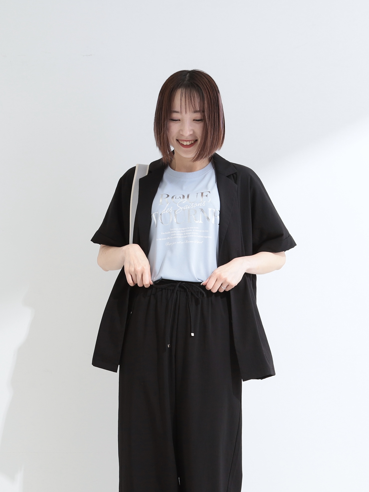 𝐜𝐡𝐢𝐤𝐚さんの「SHOO･LA･RUE｜【高レビュー/洗濯機可/セットアップ可】軽凛(かろりん) ひんやり半袖ジャケット」を使ったコーディネート