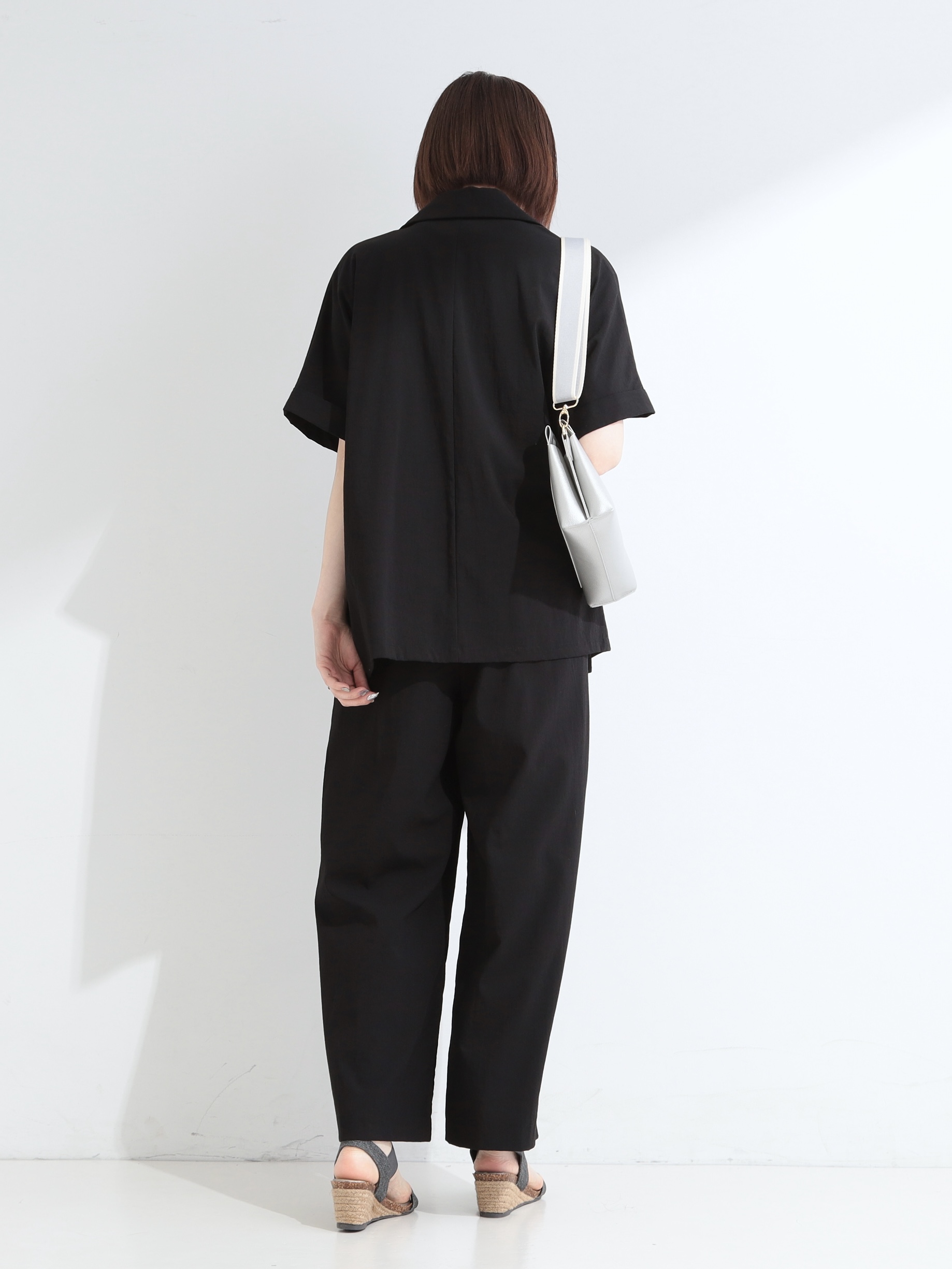 𝐜𝐡𝐢𝐤𝐚さんの「SHOO･LA･RUE｜【高レビュー/洗濯機可/セットアップ可】軽凛(かろりん) ひんやり半袖ジャケット」を使ったコーディネート