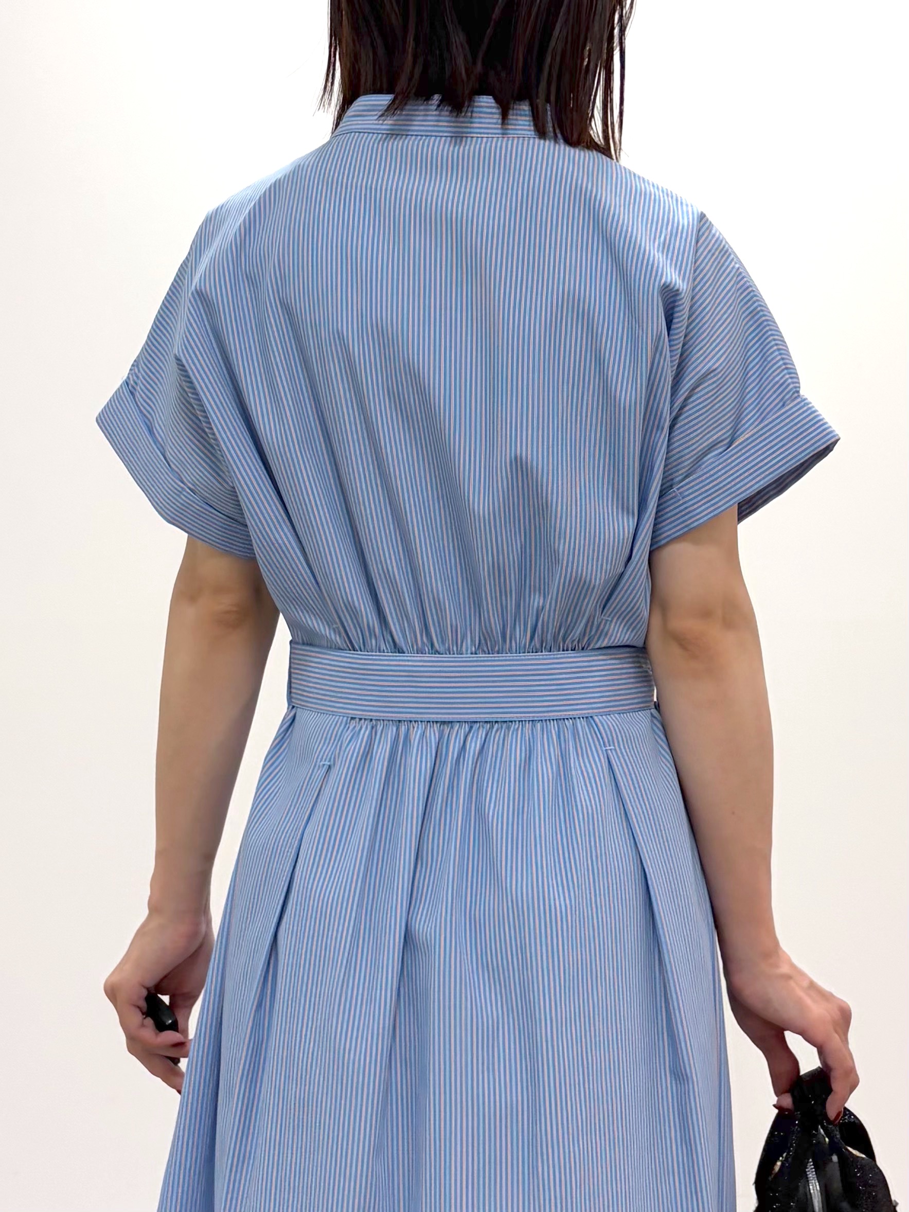kozuさんの「index｜【接触冷感／UV】ストライプタックシャツワンピース《洗濯機OK》」を使ったコーディネート