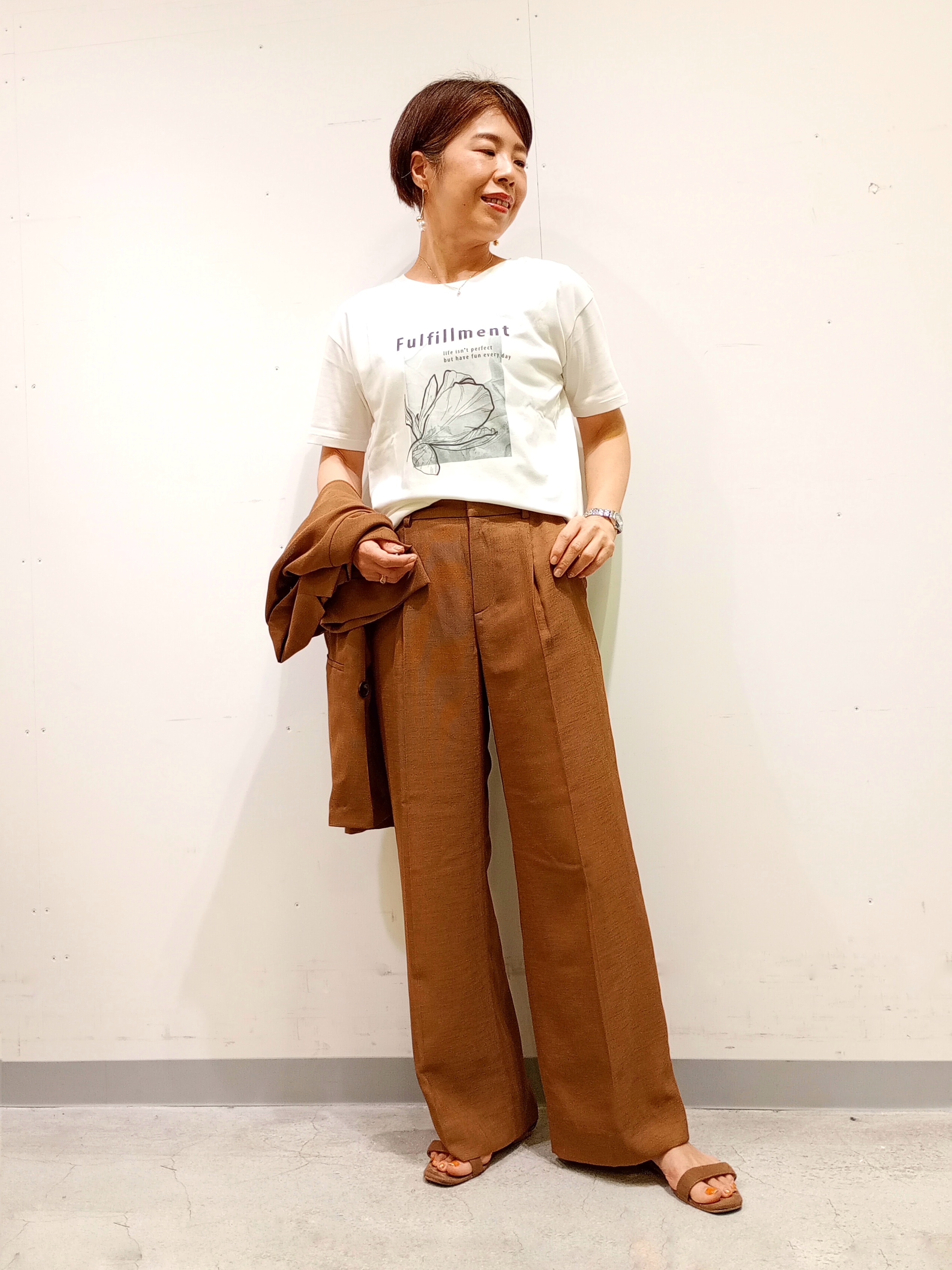 Kさんの「INDIVI｜【UVケア／選べるグラフィック】スムースジャージTシャツ」を使ったコーディネート