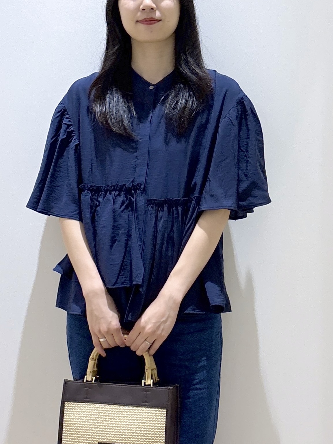 sachikoさんの「OPAQUE.CLIP｜アシンメトリーペプラムブラウス【洗濯機OK】」を使ったコーディネート