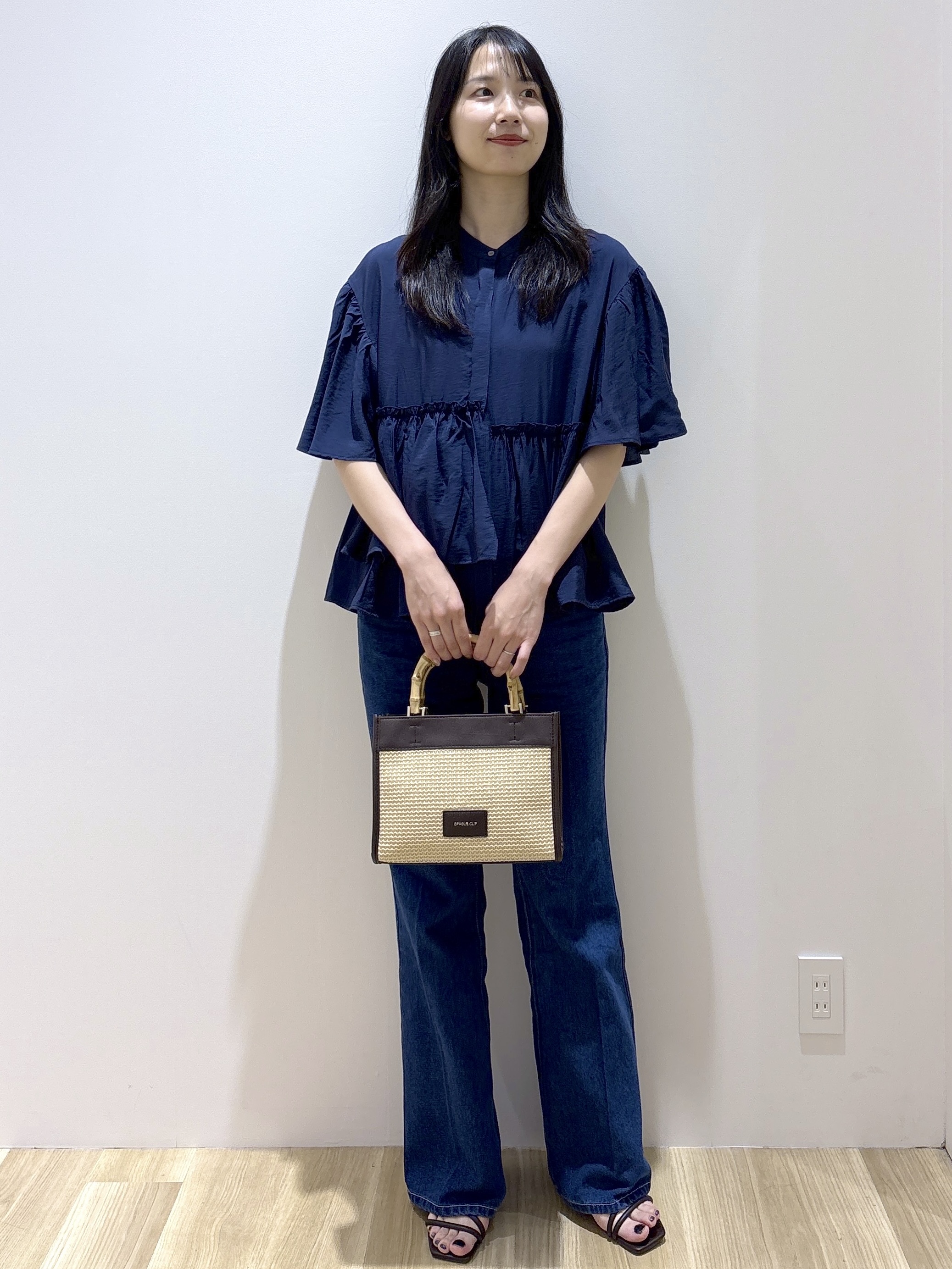 sachikoさんの「OPAQUE.CLIP｜アシンメトリーペプラムブラウス【洗濯機OK】」を使ったコーディネート
