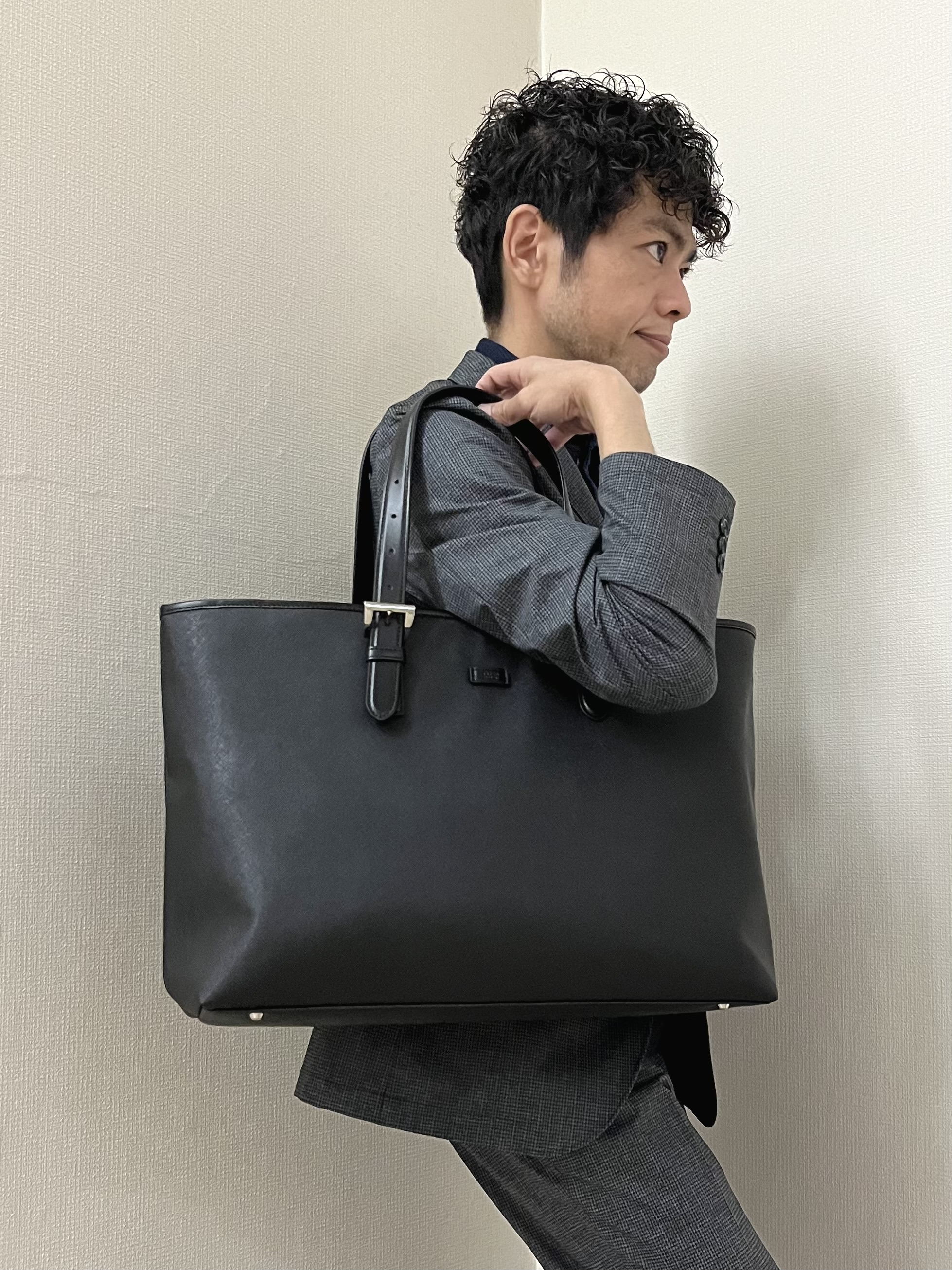 URAさんの「TAKEO KIKUCHI｜【通気性】ジャージ千鳥柄 ジャケット」を使ったコーディネート