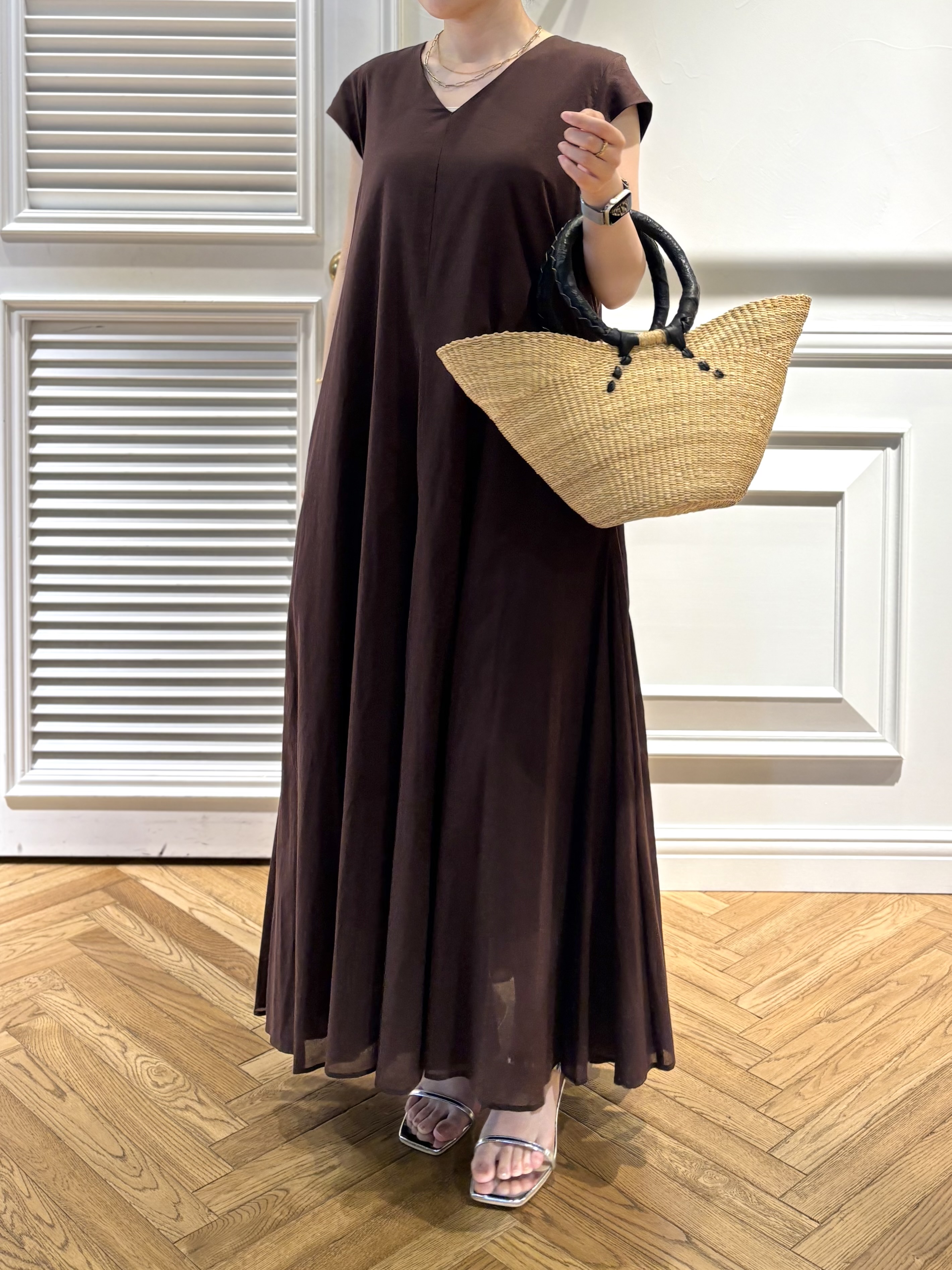 cocoさんの「DRESSTERIOR｜【きれいめ/ウォッシャブル】コットンローンフレンチスリーブワンピ」を使ったコーディネート