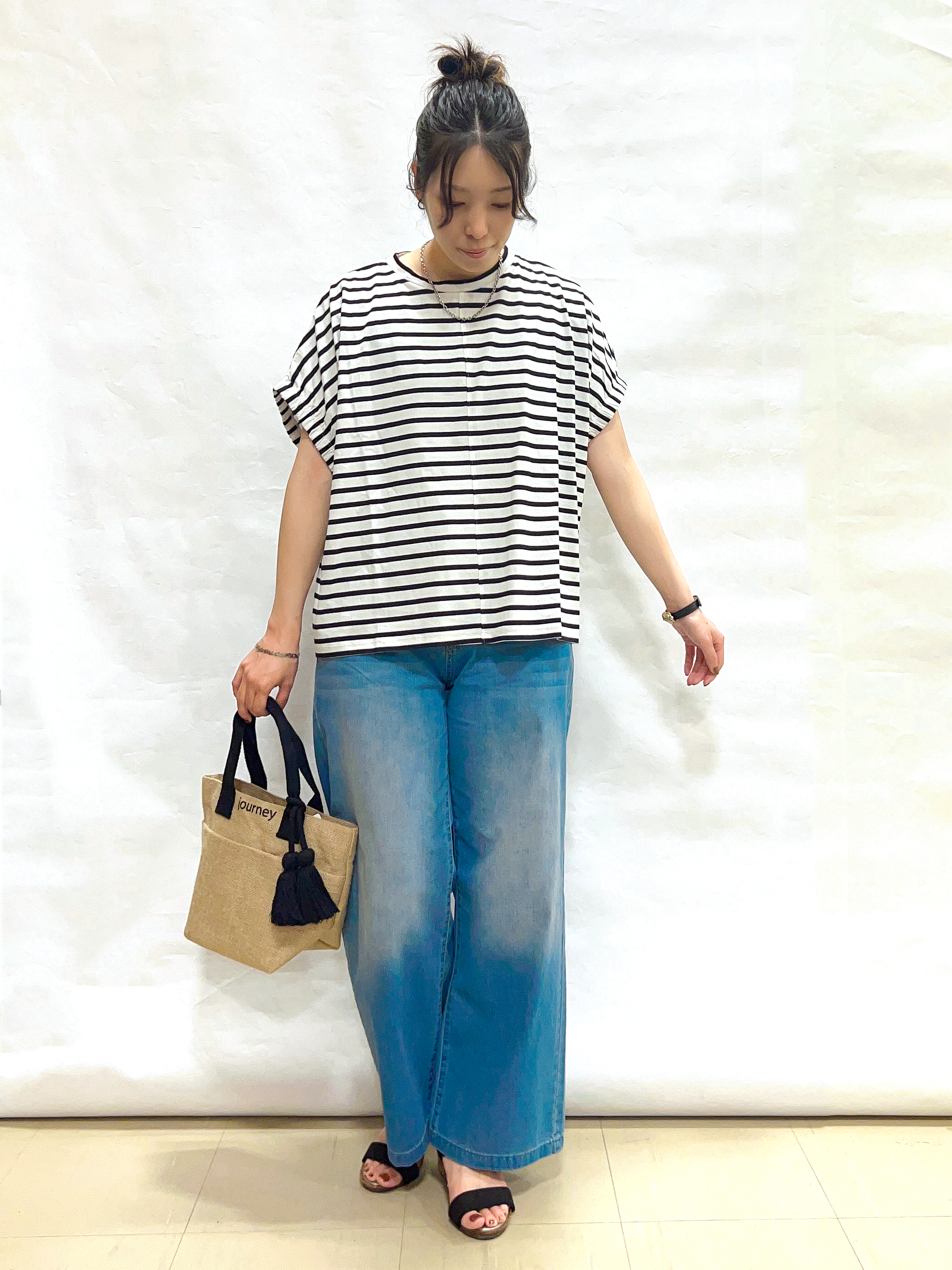 まっつんさんの「SHOO･LA･RUE｜【ひんやり/UV/洗濯機可】日焼け対策も快適に 指穴つき ジップパーカー」を使ったコーディネート