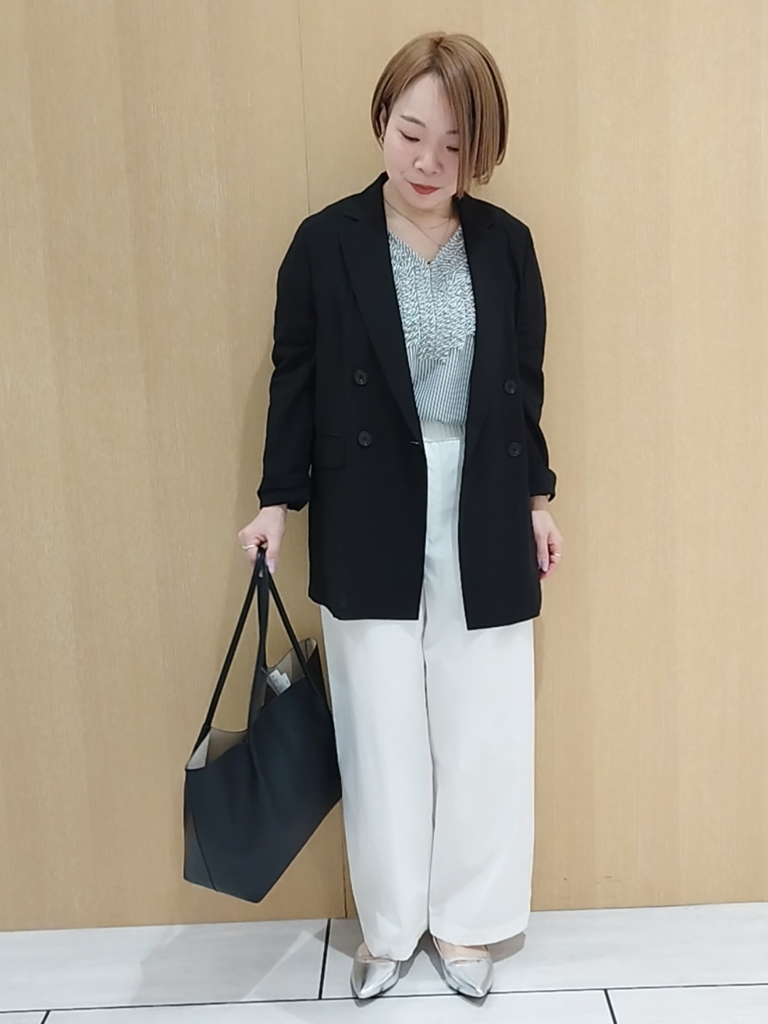 s u g iさんの「UNTITLED｜【セットアップ可/接触冷感/通気性】ドライシアーダブルジャケット」を使ったコーディネート