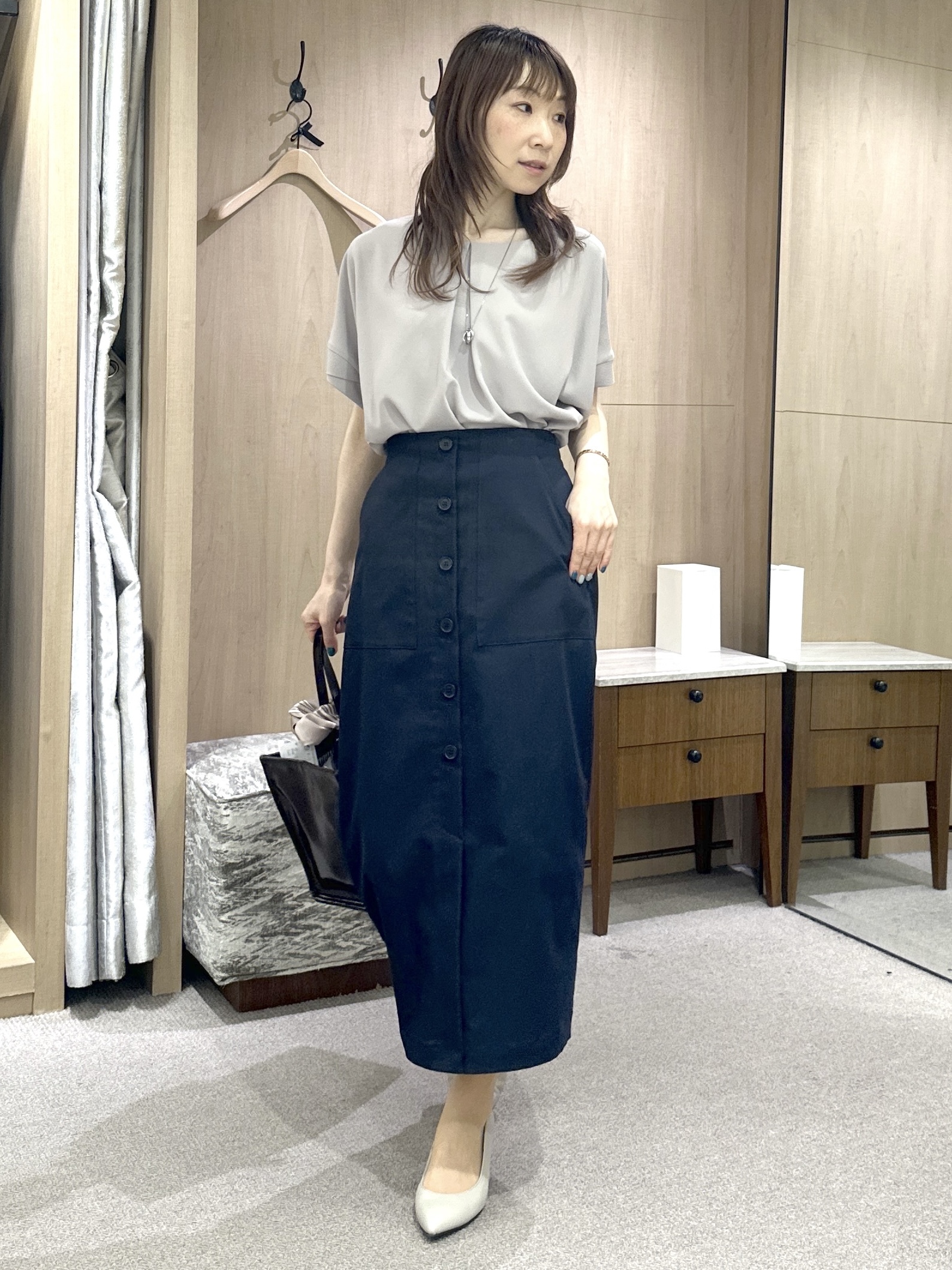 Miwaさんの「UNTITLED｜【前後2WAY/はっ水/セットアップ可】リラクシーフレンチスリーブブラウス」を使ったコーディネート