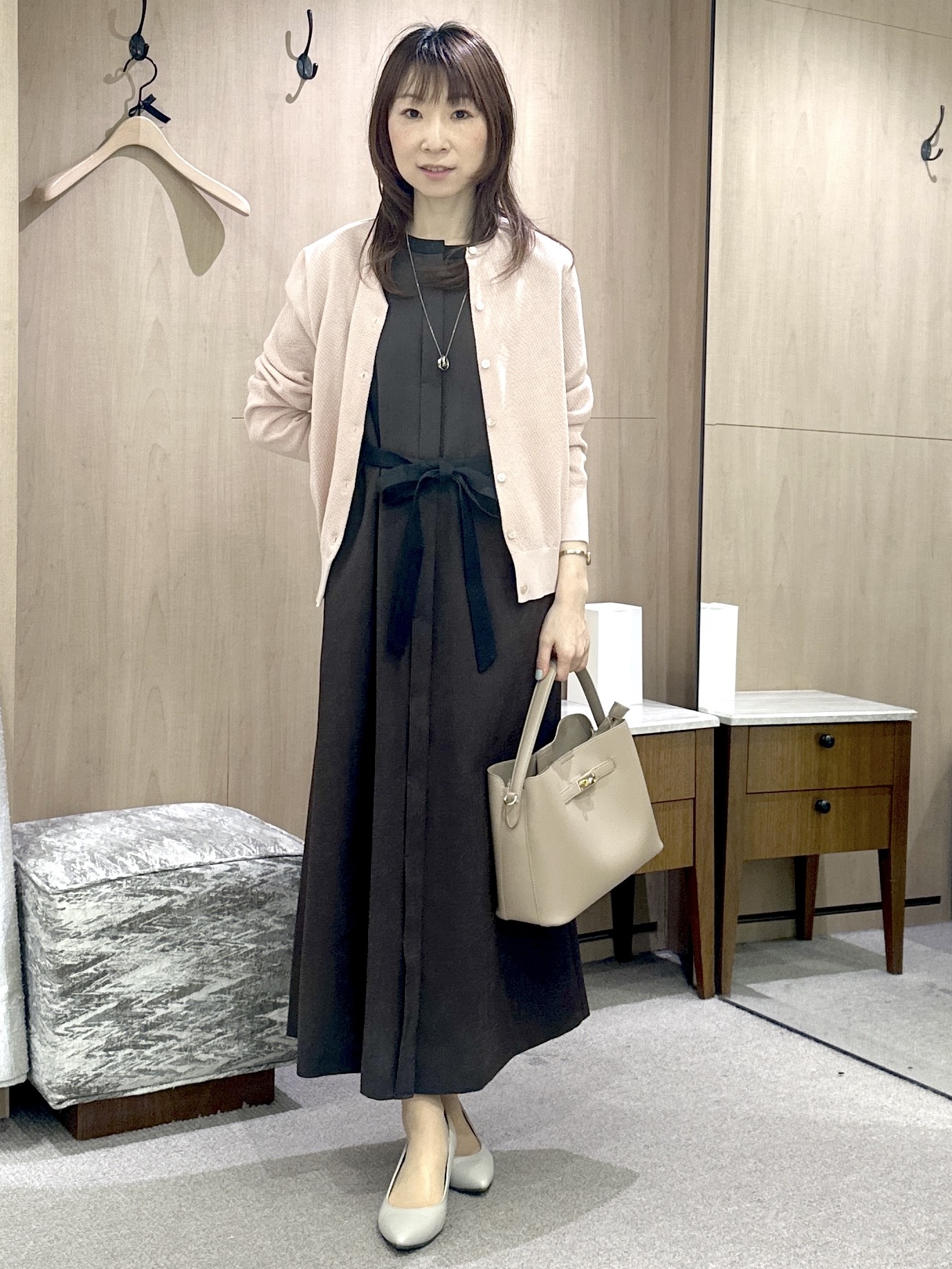 Miwaさんの「UNTITLED｜【アンサンブル可】ラメ混クルーネックカーディガン」を使ったコーディネート