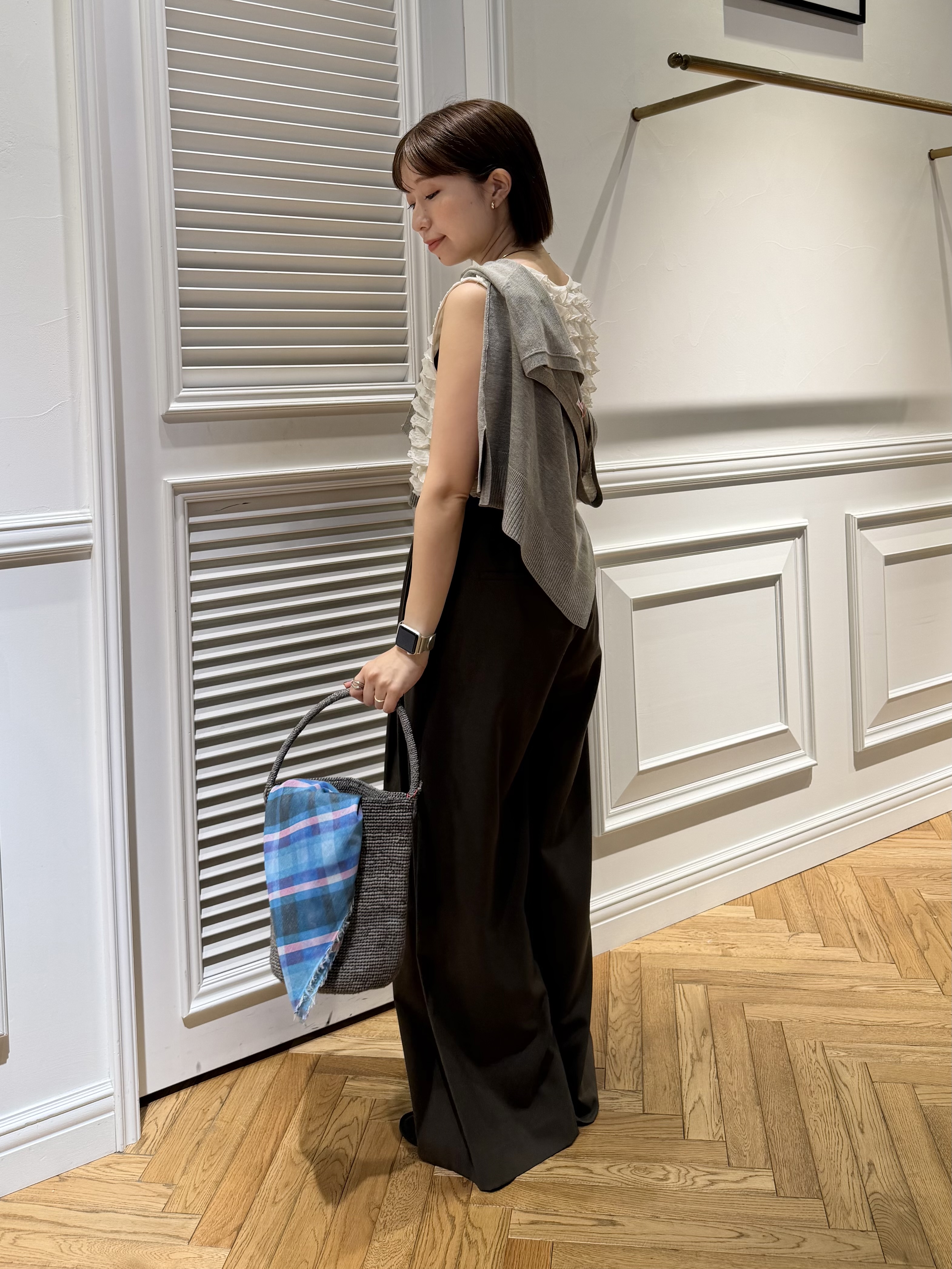 つじ まこさんの「DRESSTERIOR｜provoke（プロヴォーク）【別注】 フリフリ タンクトップ」を使ったコーディネート