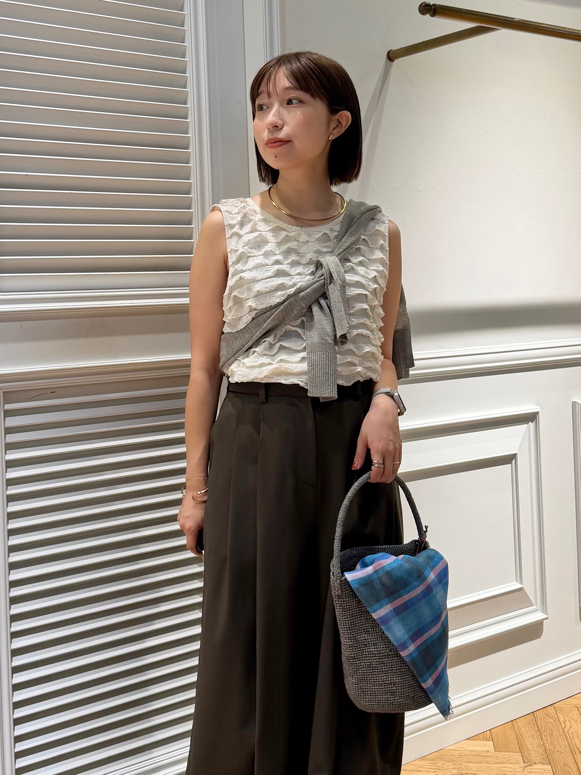 つじ まこさんの「DRESSTERIOR｜provoke（プロヴォーク）【別注】 フリフリ タンクトップ」を使ったコーディネート