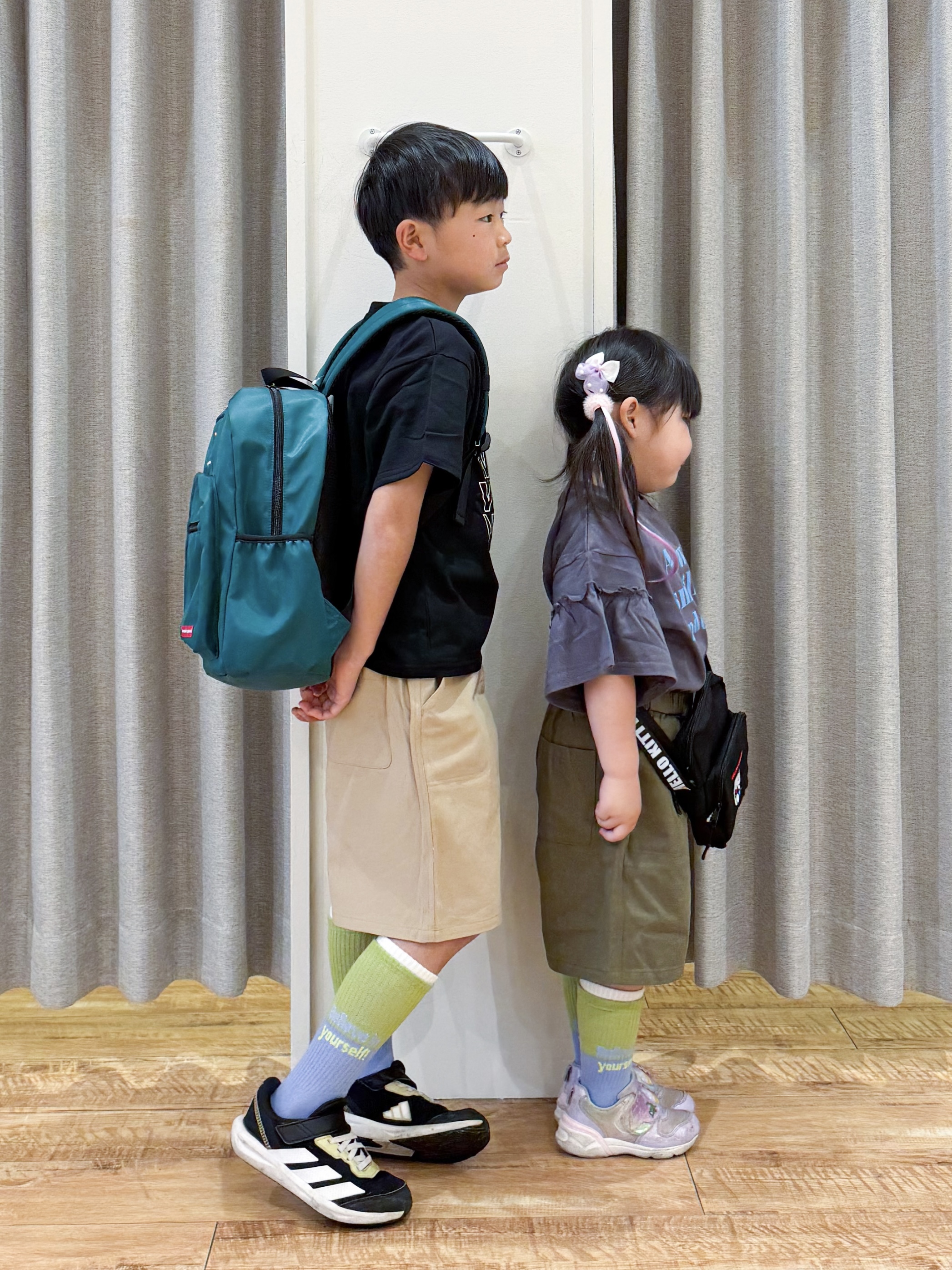 愛さんの「SHOO･LA･RUE｜【100-150cm】プリントロゴTシャツ」を使ったコーディネート
