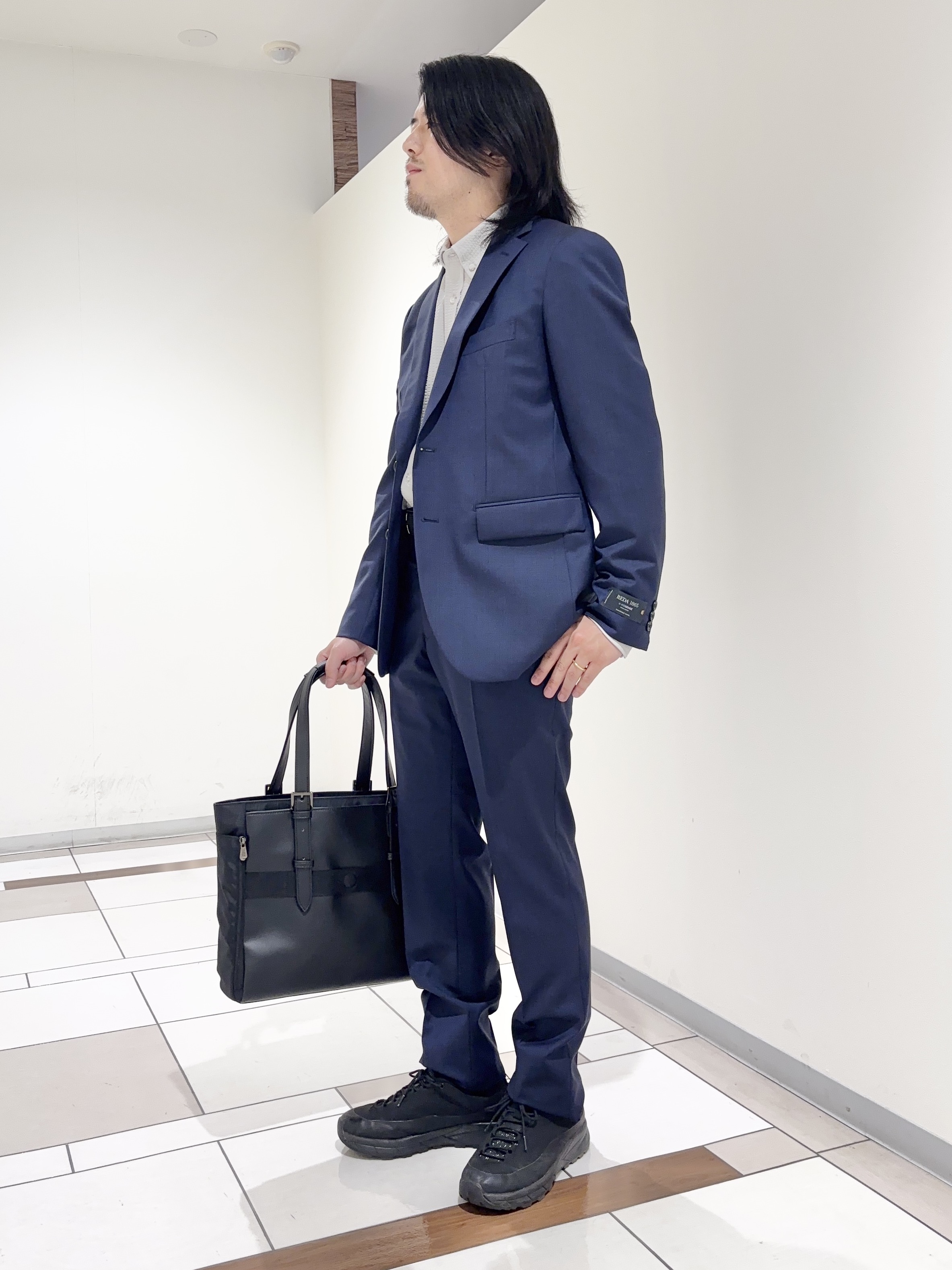 及川さんの「TAKEO KIKUCHI｜REDA アイスセンス（R）ピンヘッド スーツ」を使ったコーディネート