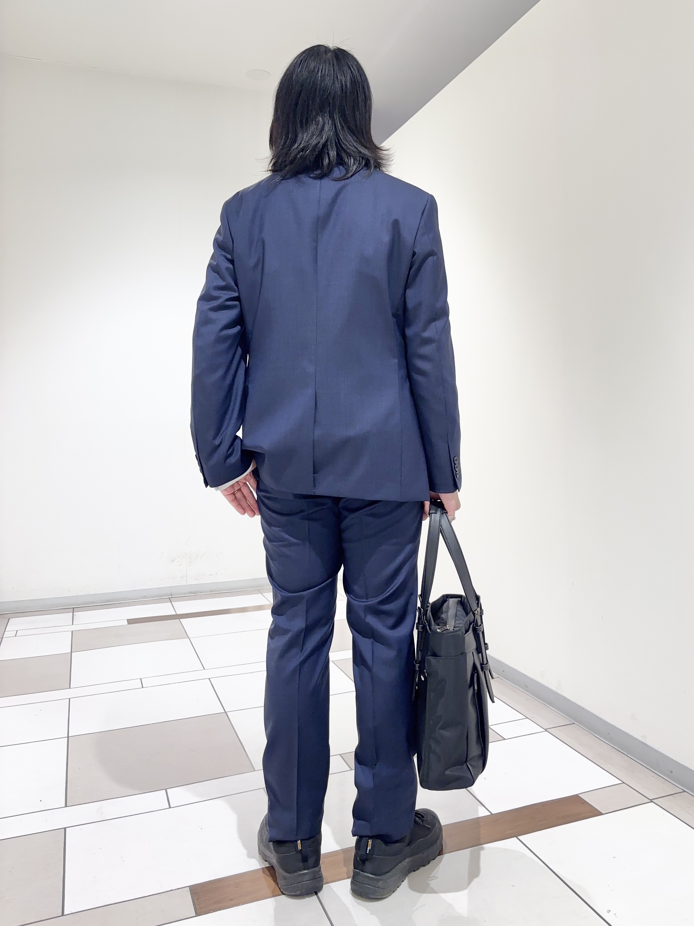 及川さんの「TAKEO KIKUCHI｜REDA アイスセンス（R）ピンヘッド スーツ」を使ったコーディネート