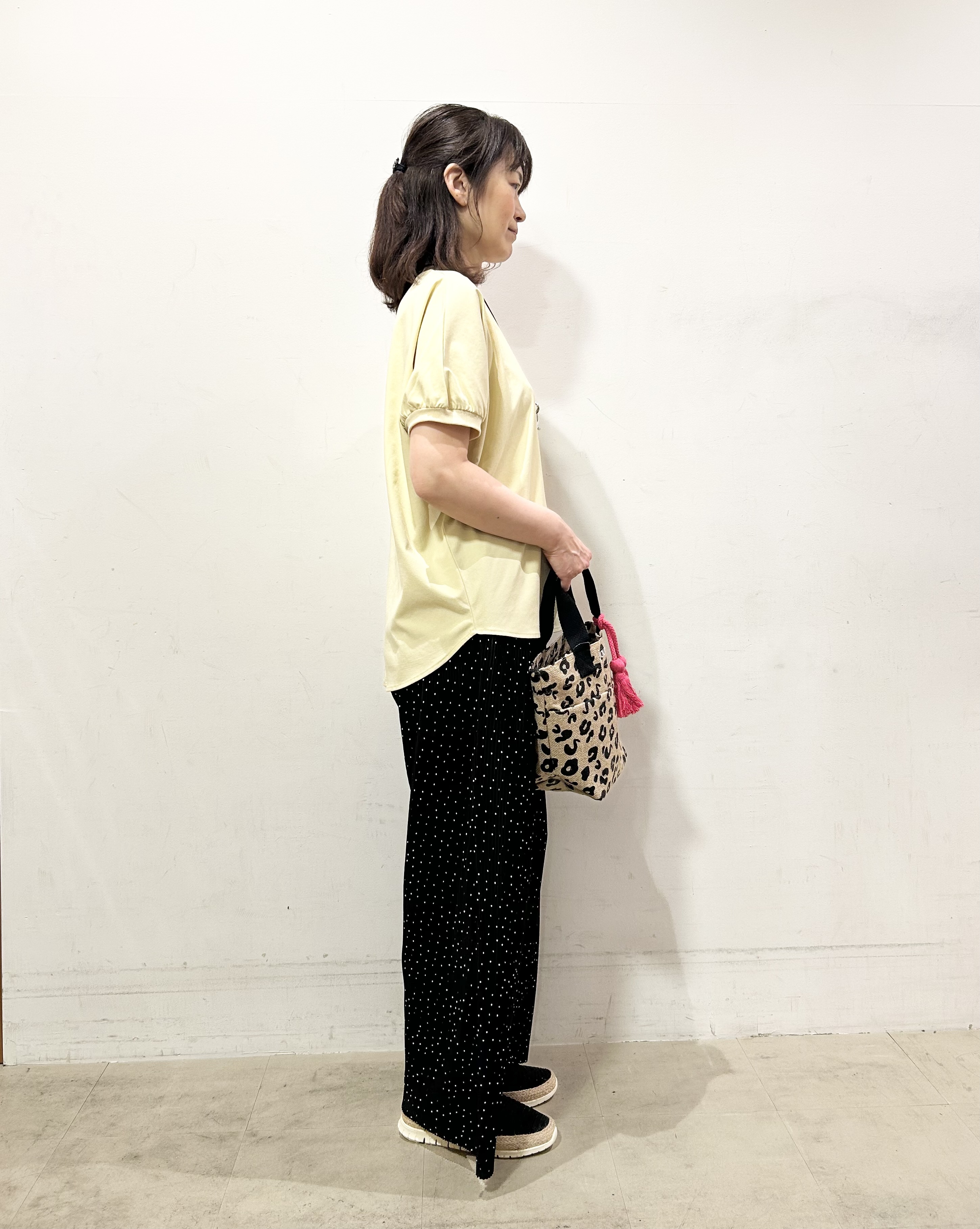 Mさんの「SHOO･LA･RUE｜【ひんやり/洗濯後しわになりにくい】インせず着られる さらっとタッチのドルマンブラウス」を使ったコーディネート