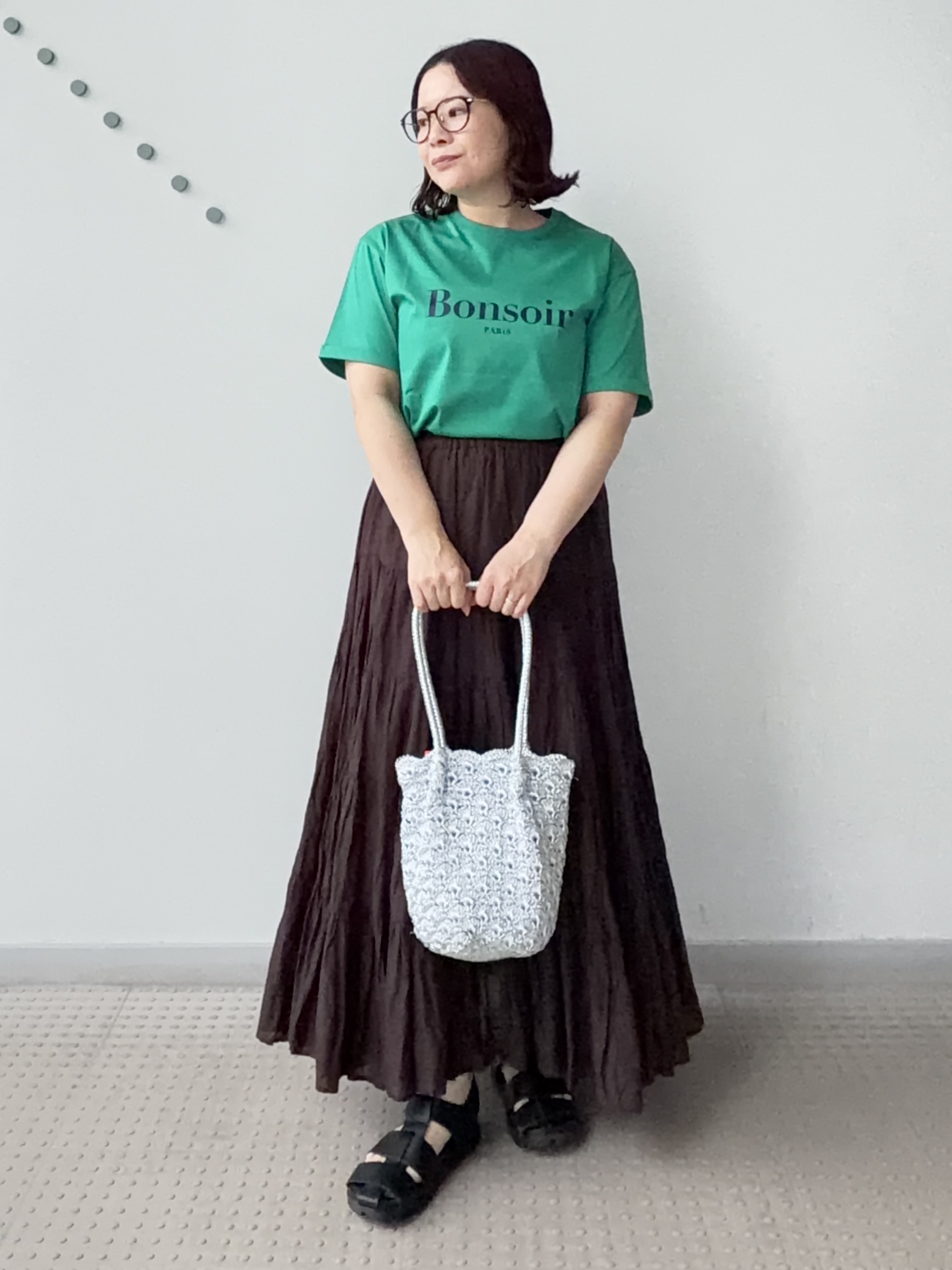 Asamiさんの「DRESSTERIOR｜【接触冷感／抗菌防臭／消臭】アイスクリアコットン Bonsoir ロゴTシャツ」を使ったコーディネート