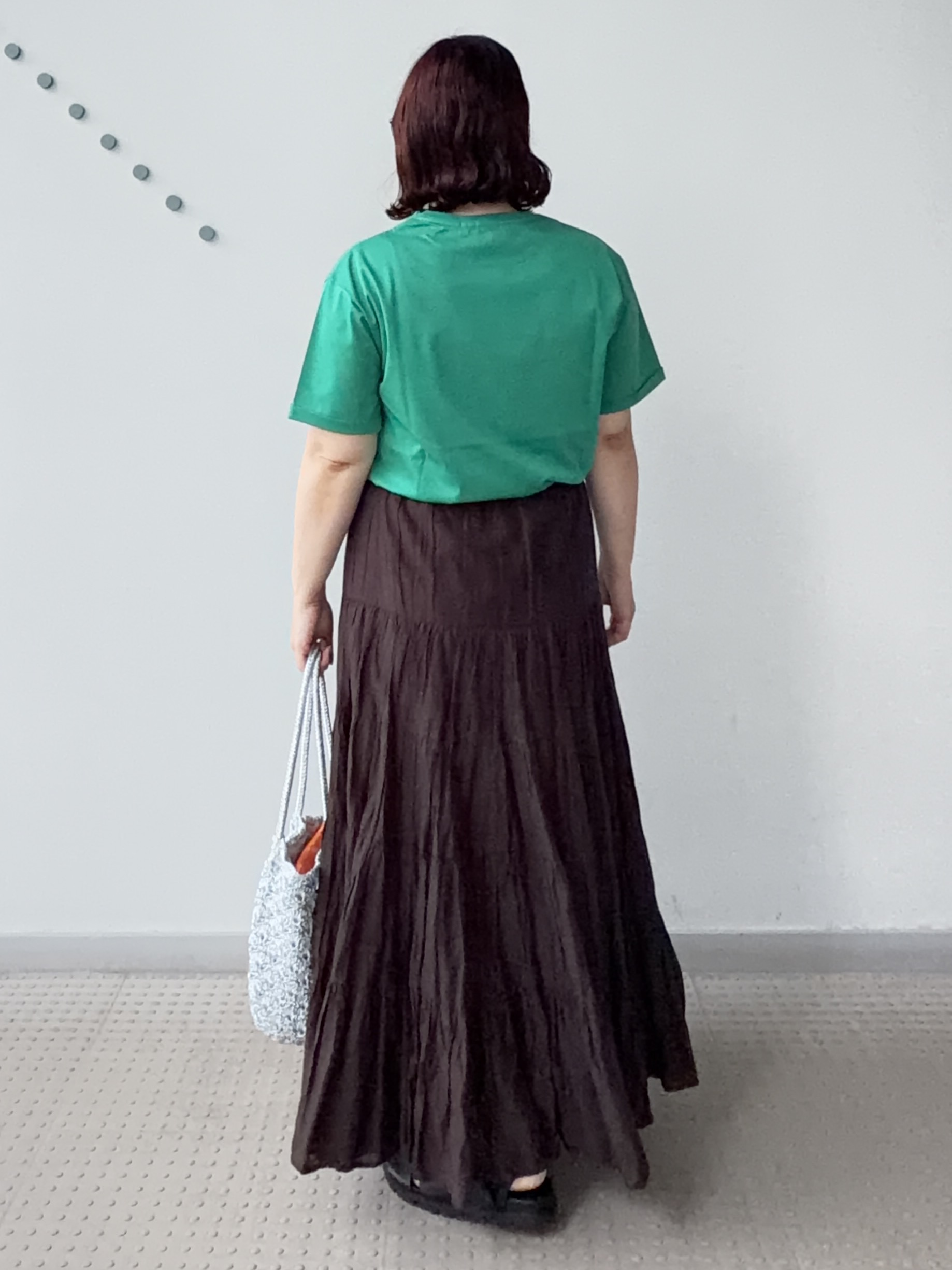Asamiさんの「DRESSTERIOR｜【接触冷感／抗菌防臭／消臭】アイスクリアコットン Bonsoir ロゴTシャツ」を使ったコーディネート